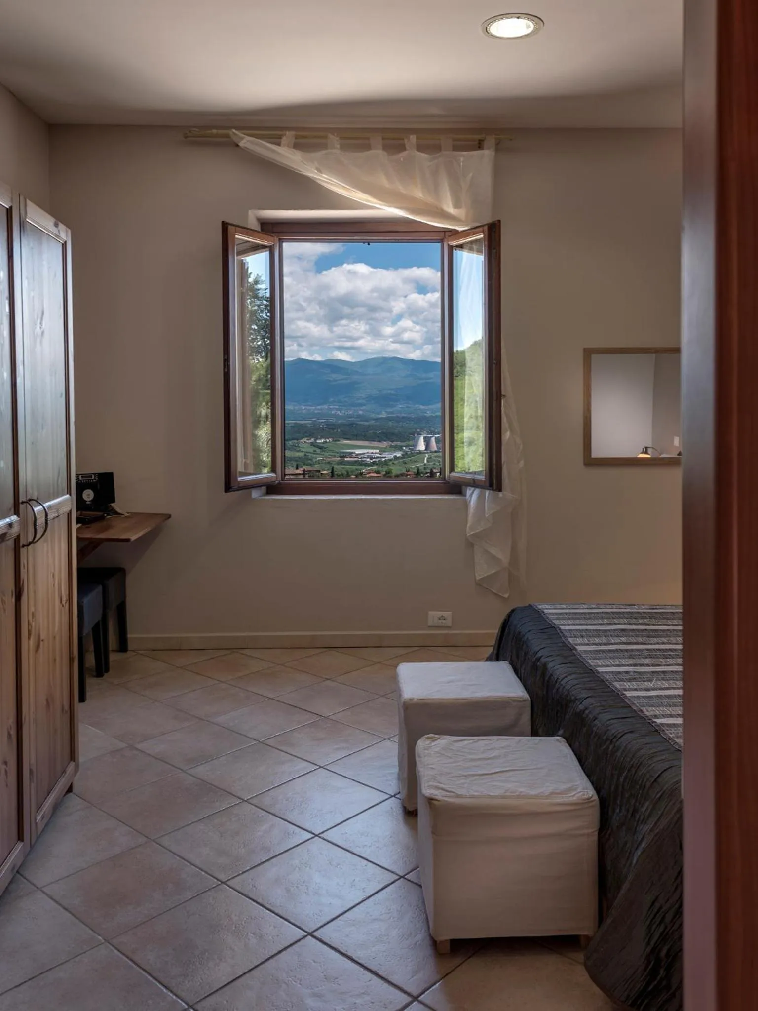 Mountain view in Amoliv