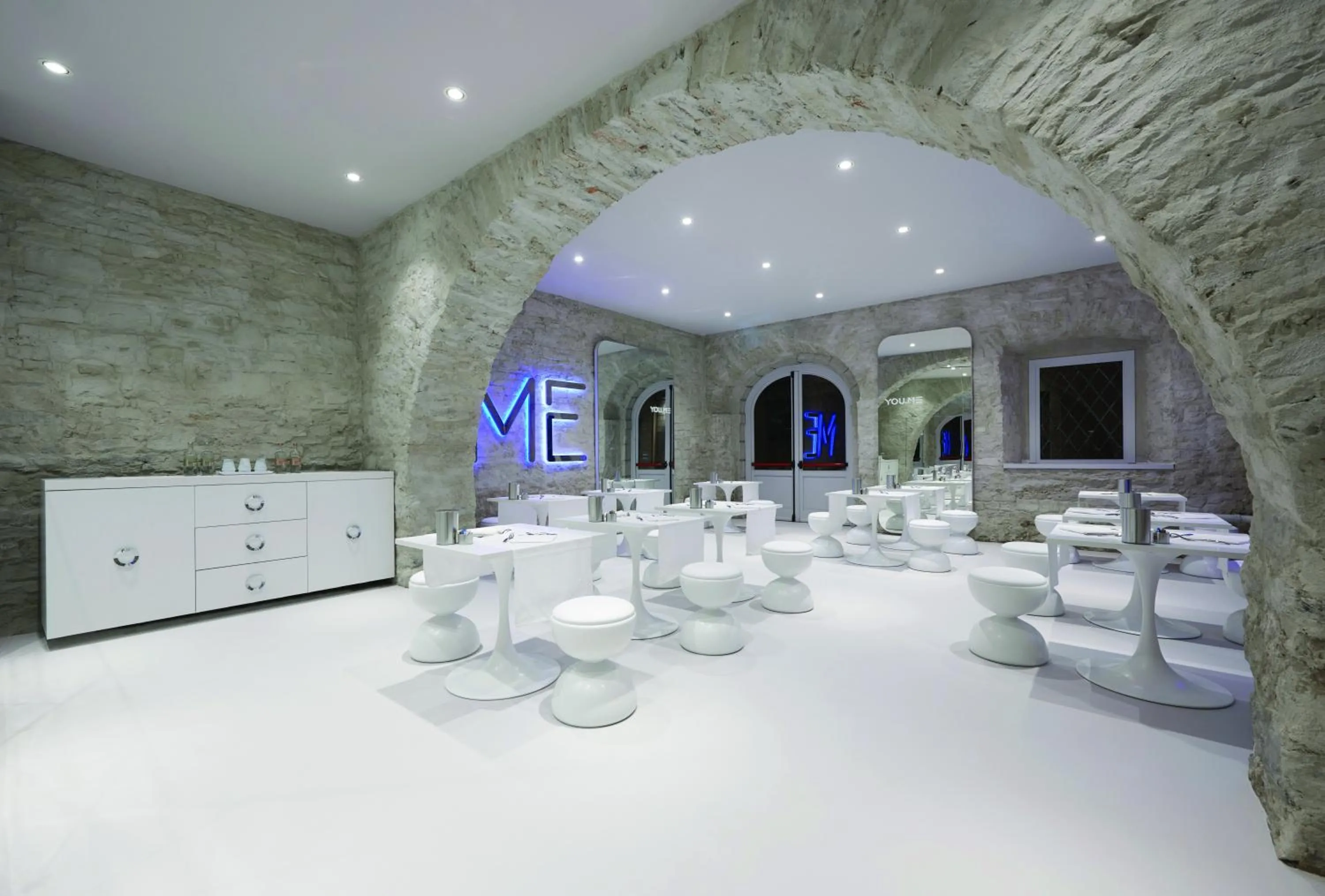 Lounge or bar in YouMe Design Place Hotel