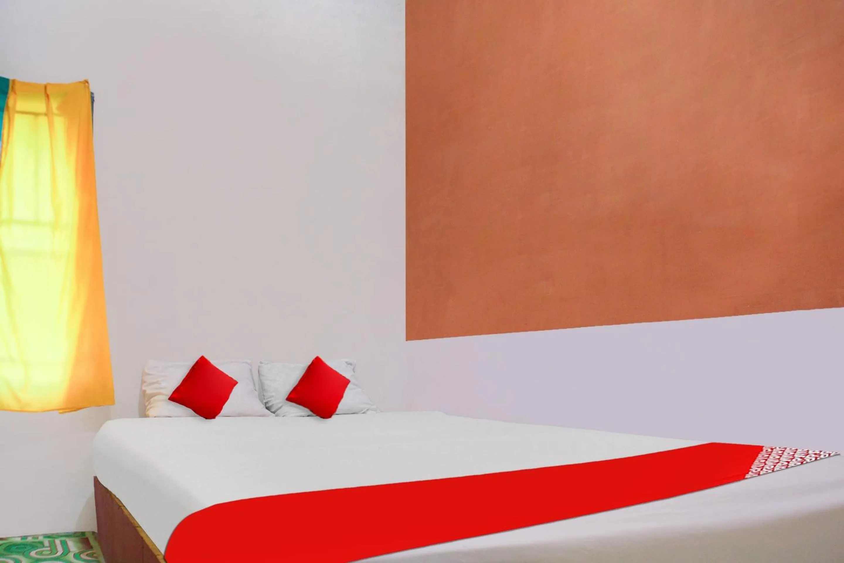 Bedroom, Bed in OYO 91051 Penginapan Pondok Ratu 354