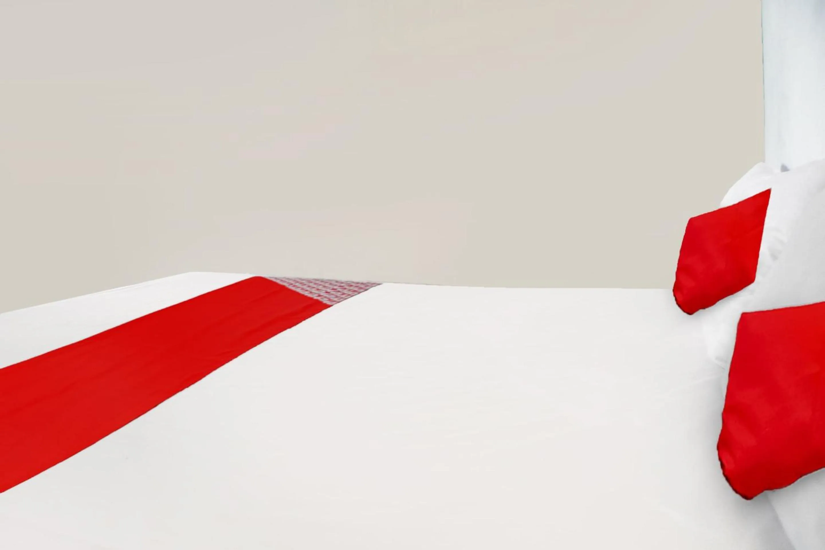 Bedroom, Bed in OYO 91051 Penginapan Pondok Ratu 354