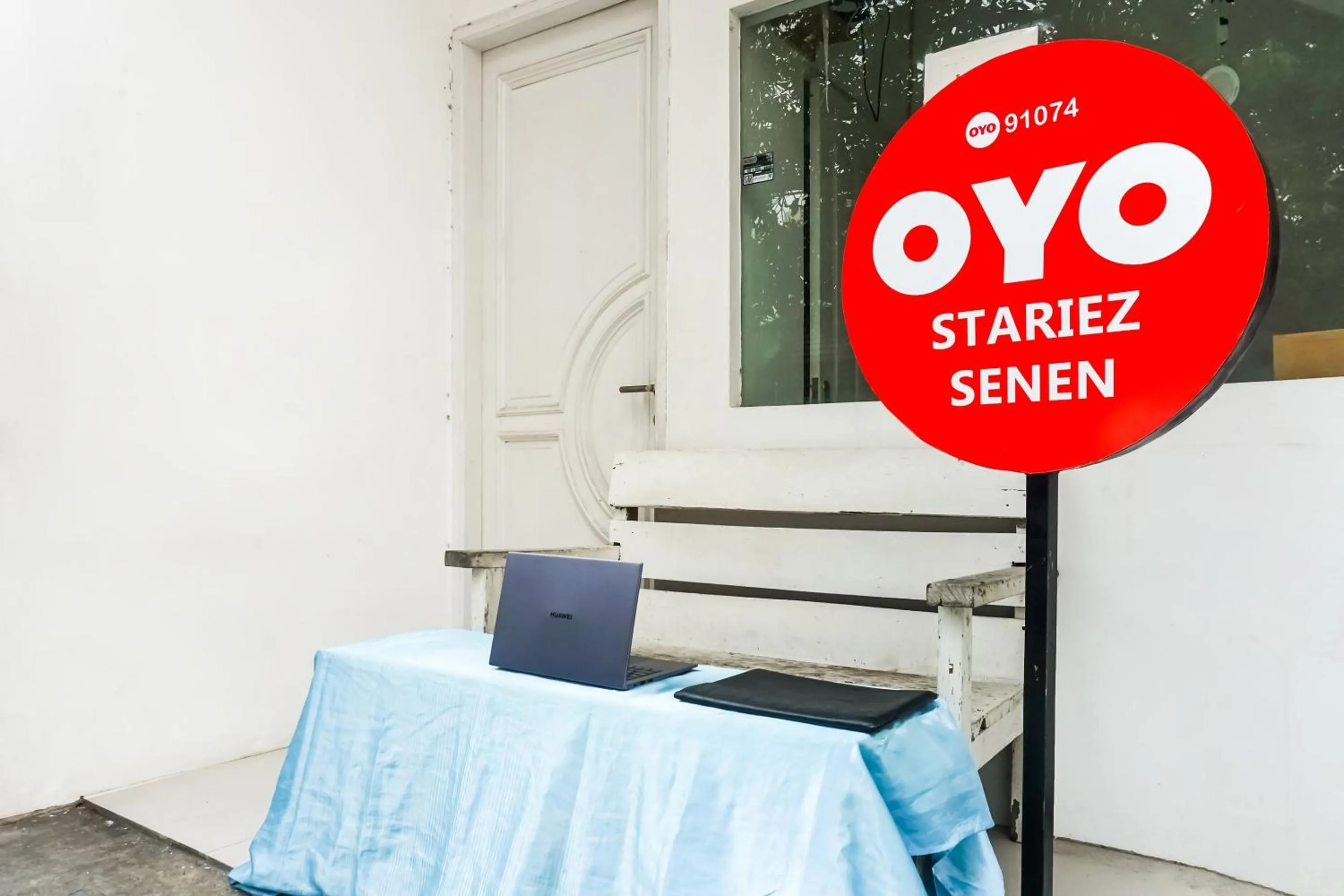 Lobby or reception in Super OYO 91074 Stariez Senen Syariah