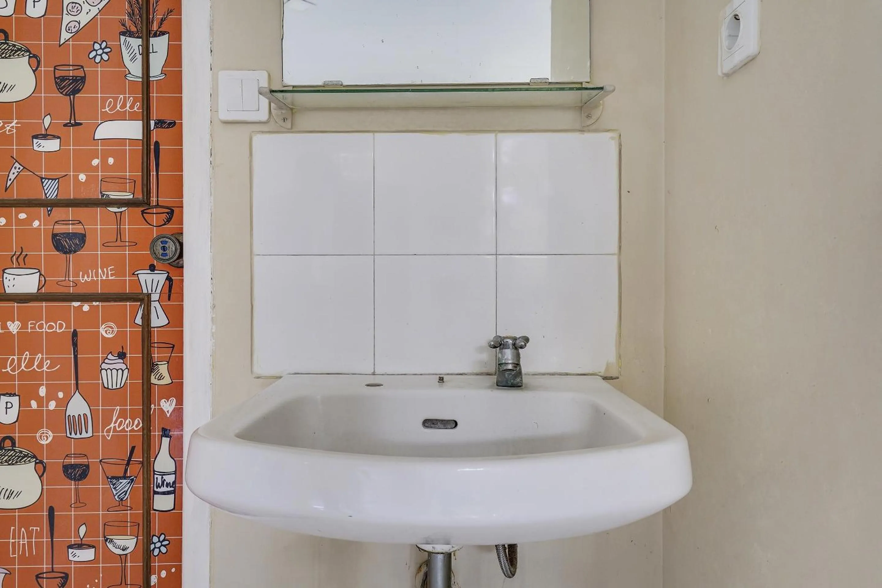 Bathroom in SPOT ON 91107 Villa Galaxy Resort