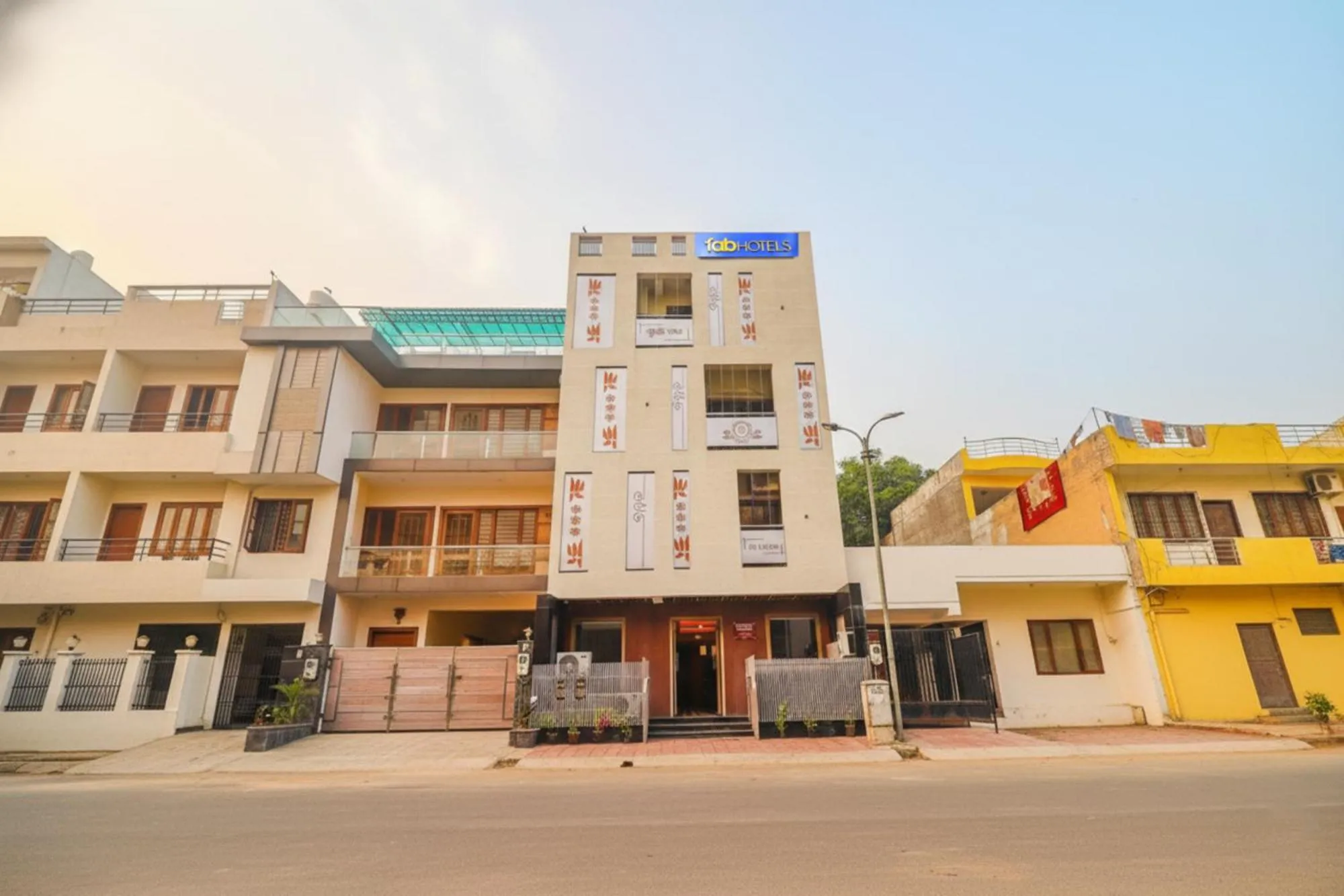 Facade/entrance in Via Be Happy