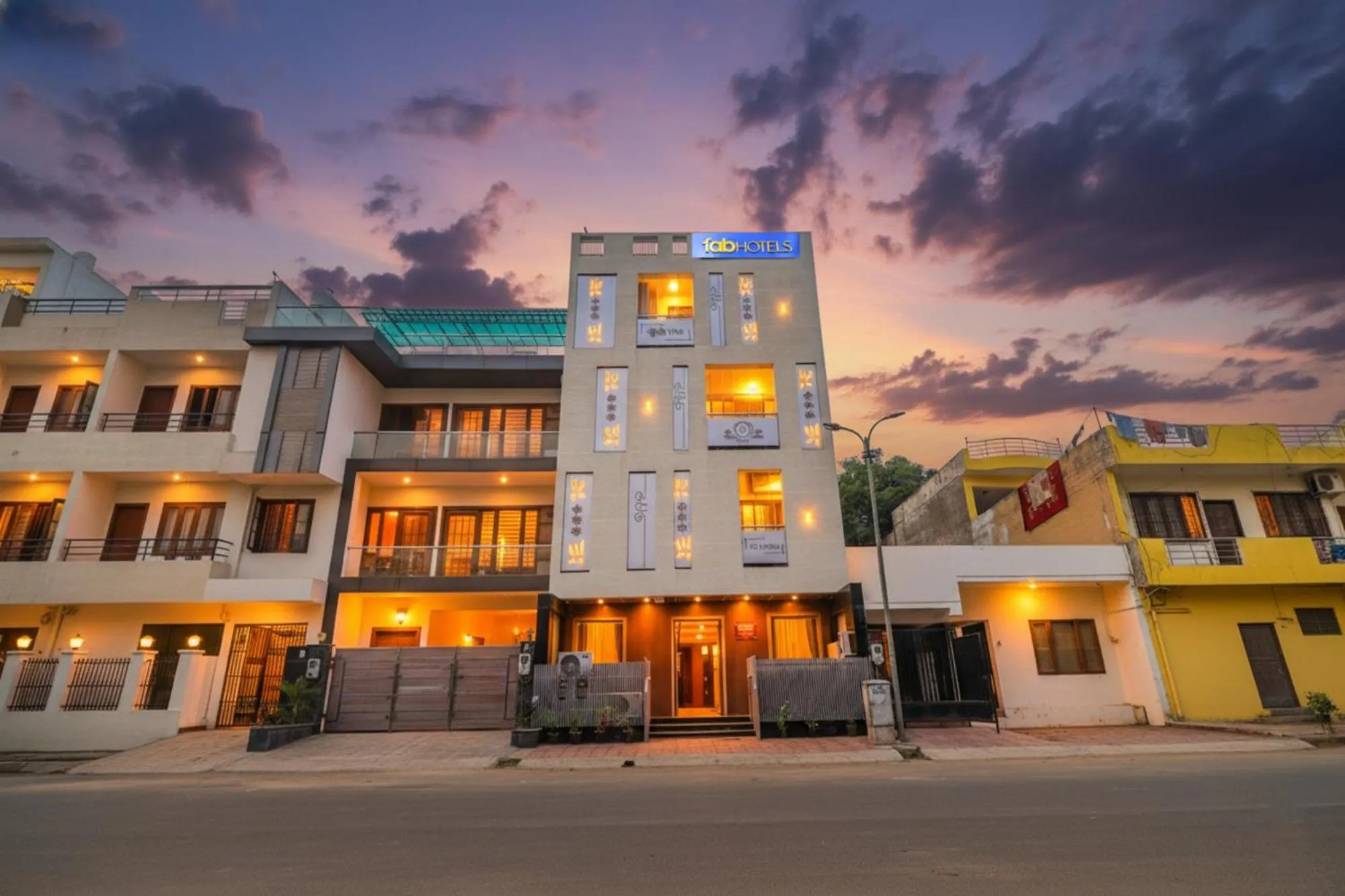 Facade/entrance in Via Be Happy