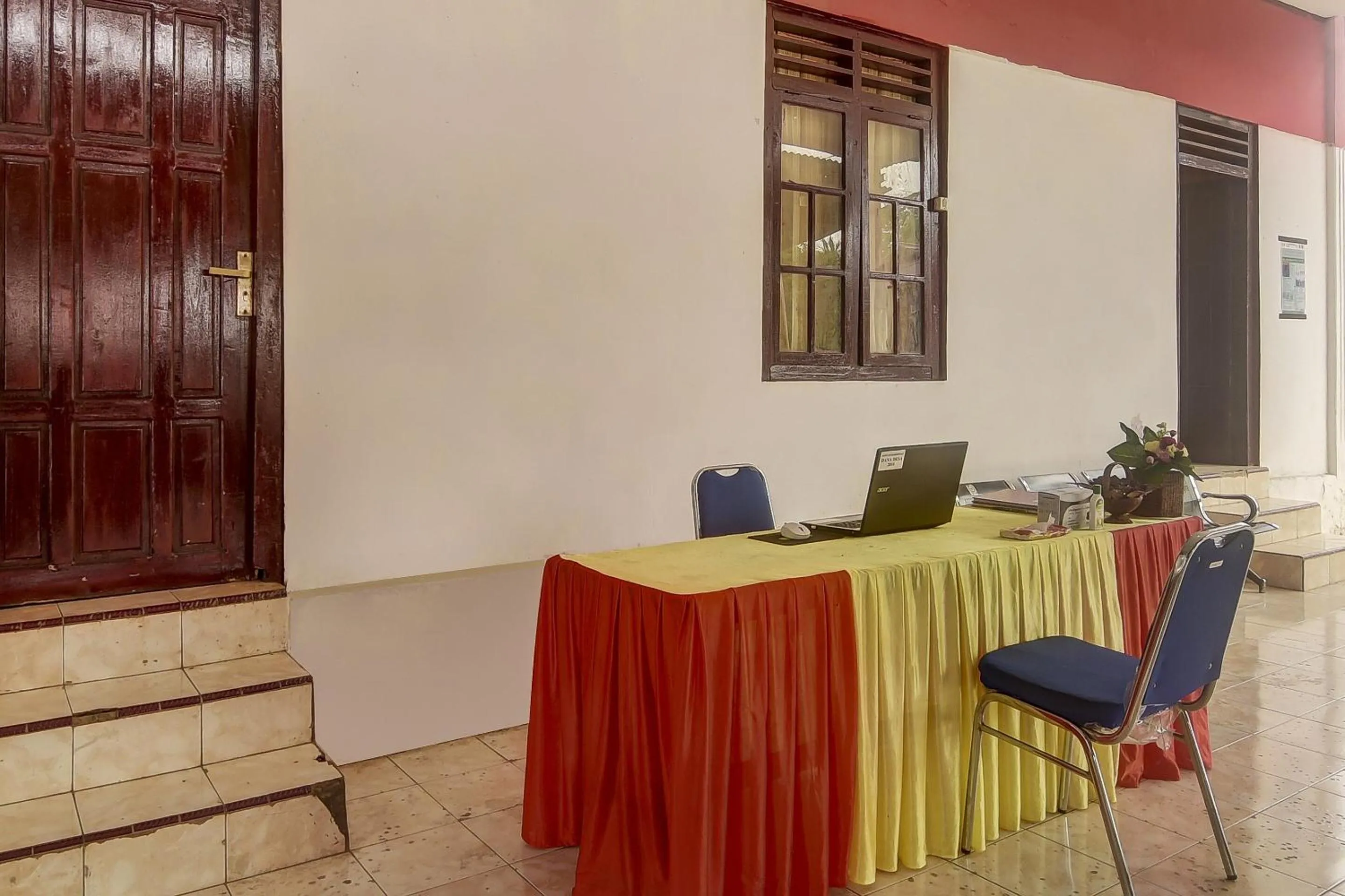 Lobby or reception in Hotel O Desa Wisata Marinsow Near Gereja Pantekosta Marinsow