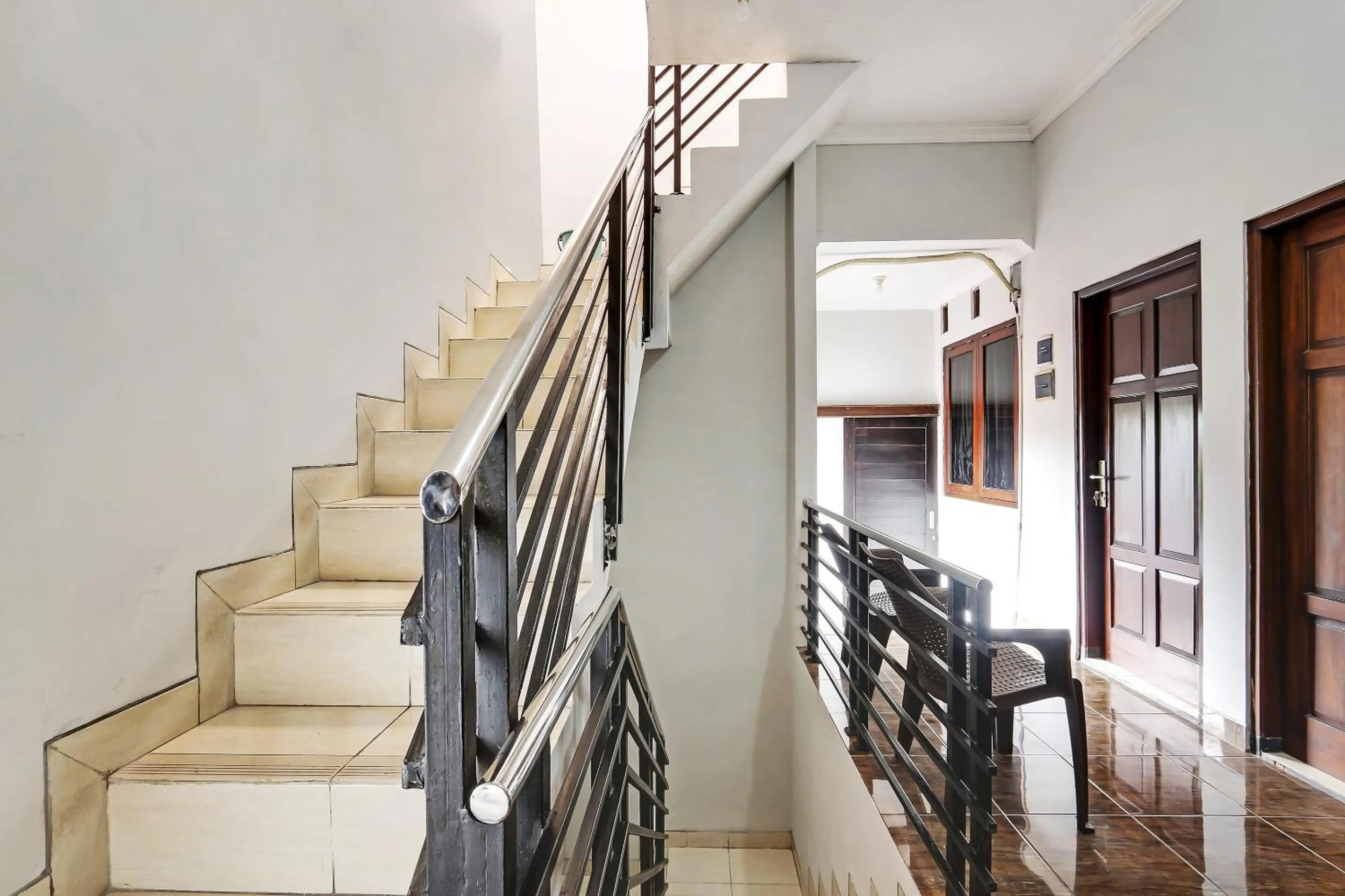 Lobby or reception in Hotel O Nathania Exclusive