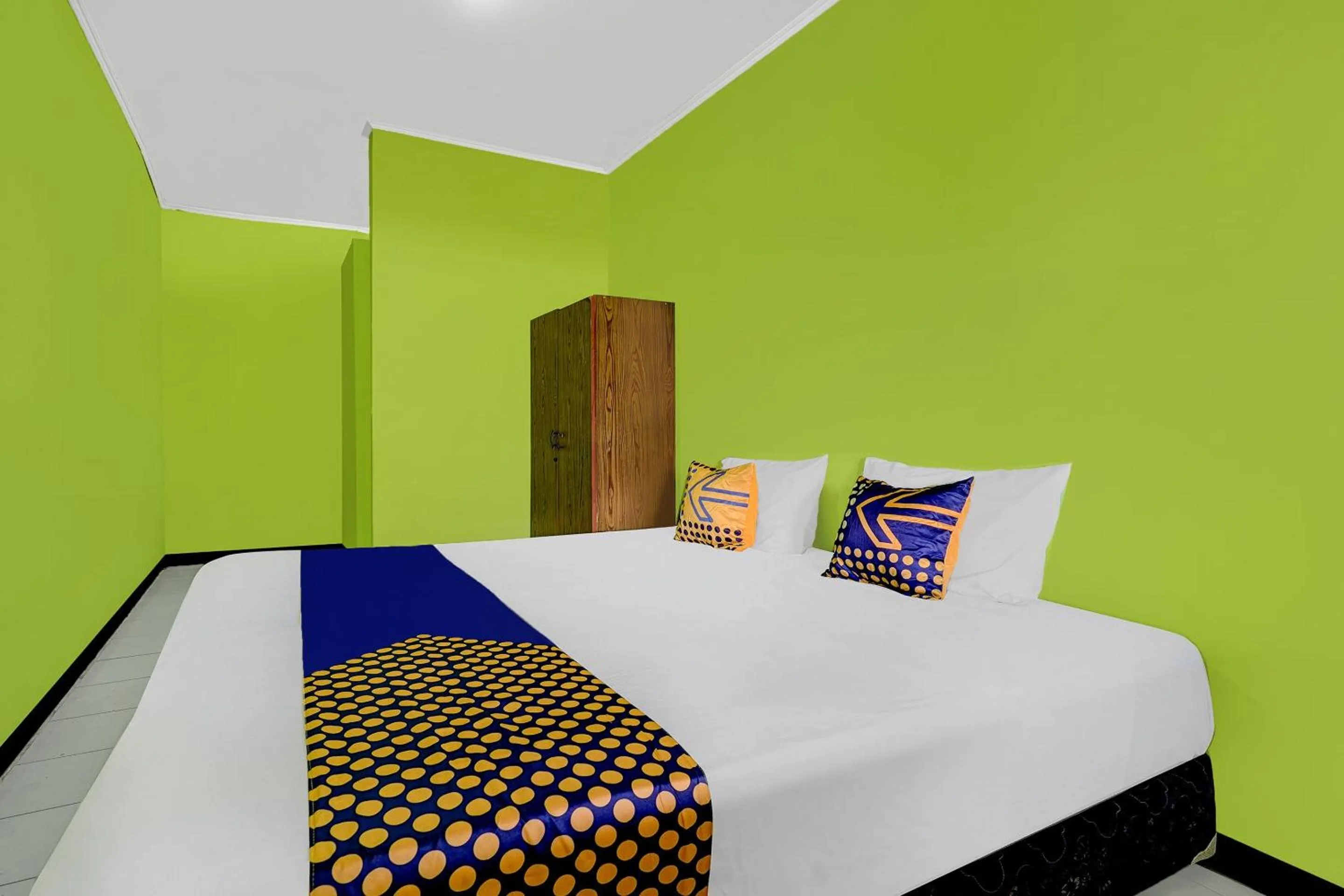 Bedroom, Bed in OYO Life 91116 Pelangi Residence Syariah