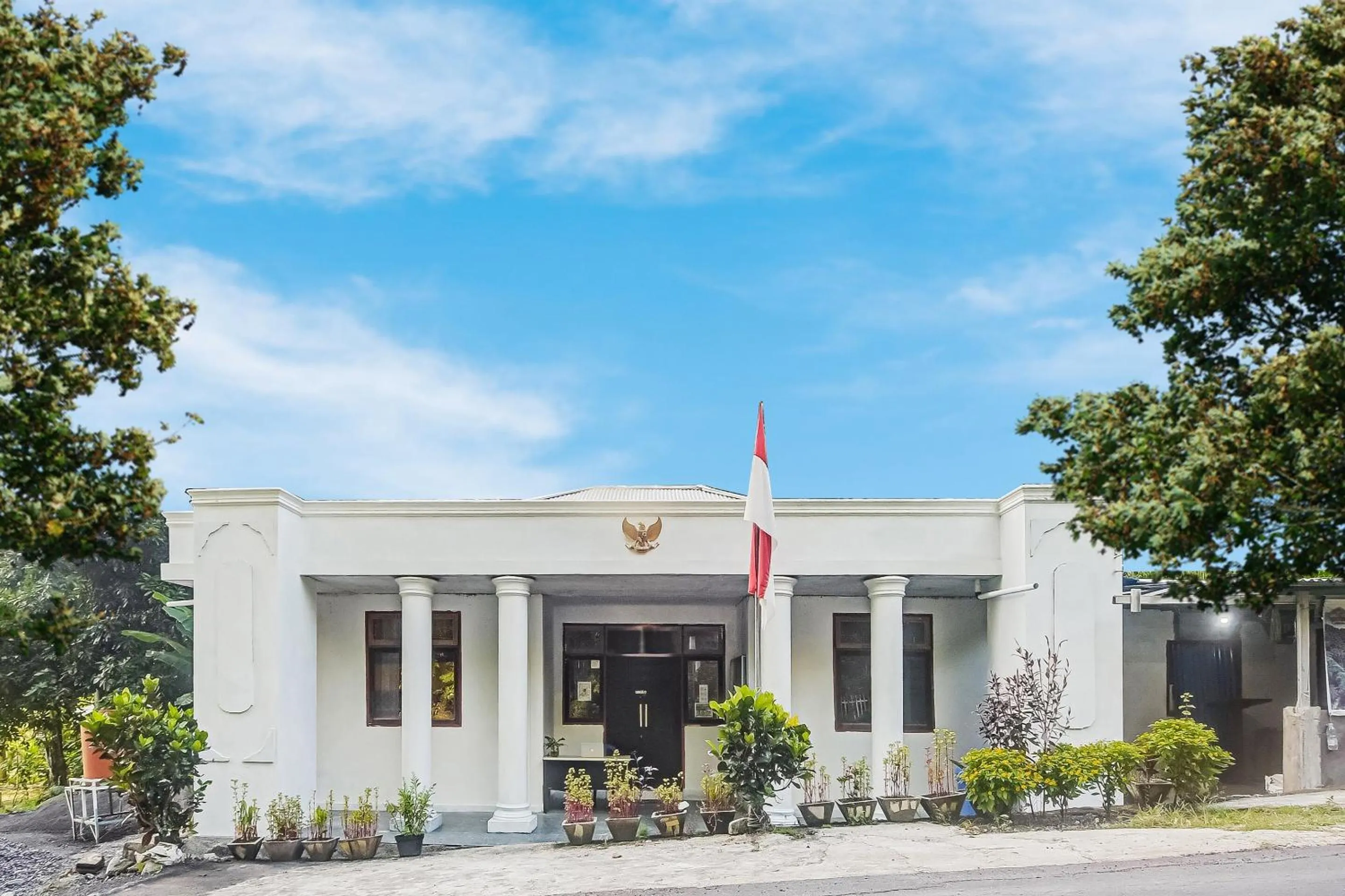 Facade/entrance in OYO Homes 91118 Homesstay Desa Wisata Budo Near Desa Wisata Budo