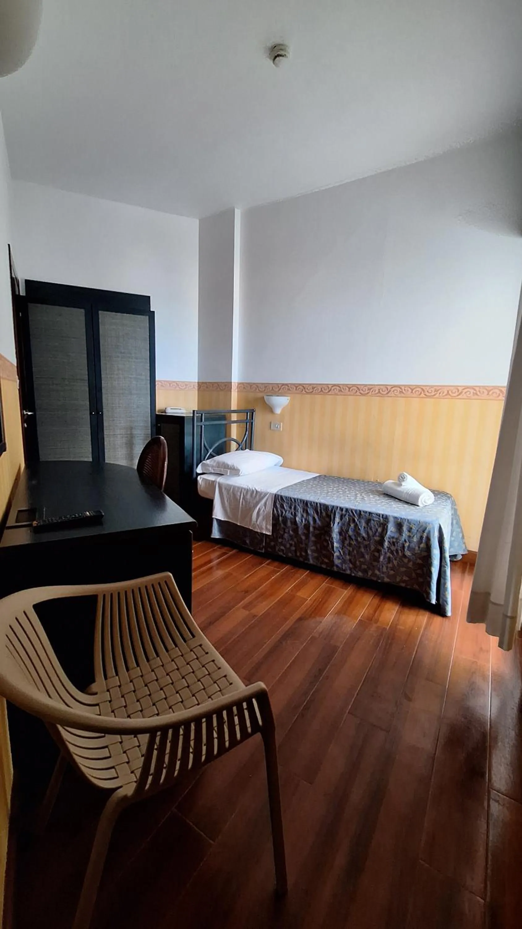 Bed in Hotel Regina Fronte Mare