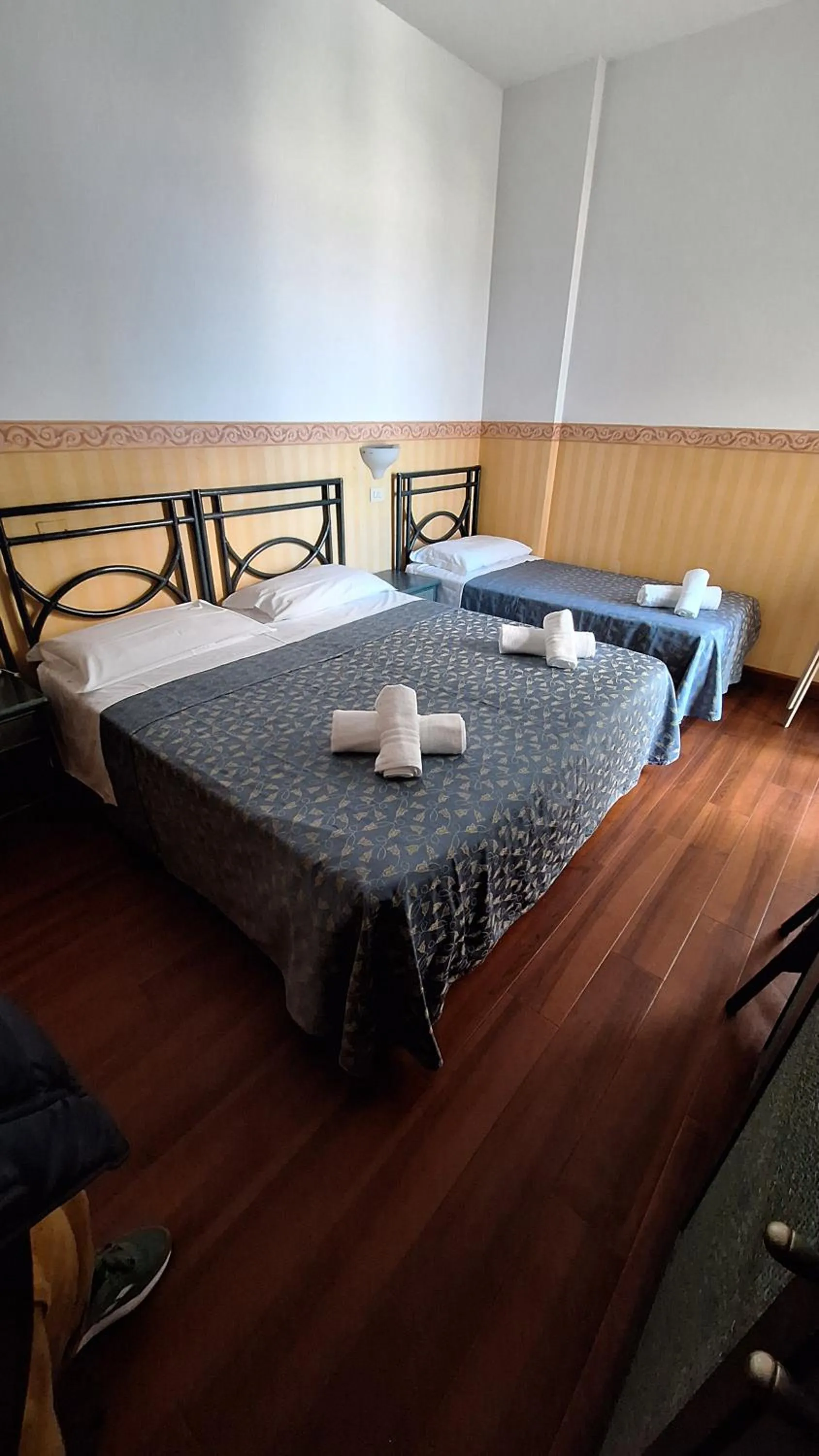 Bed in Hotel Regina Fronte Mare