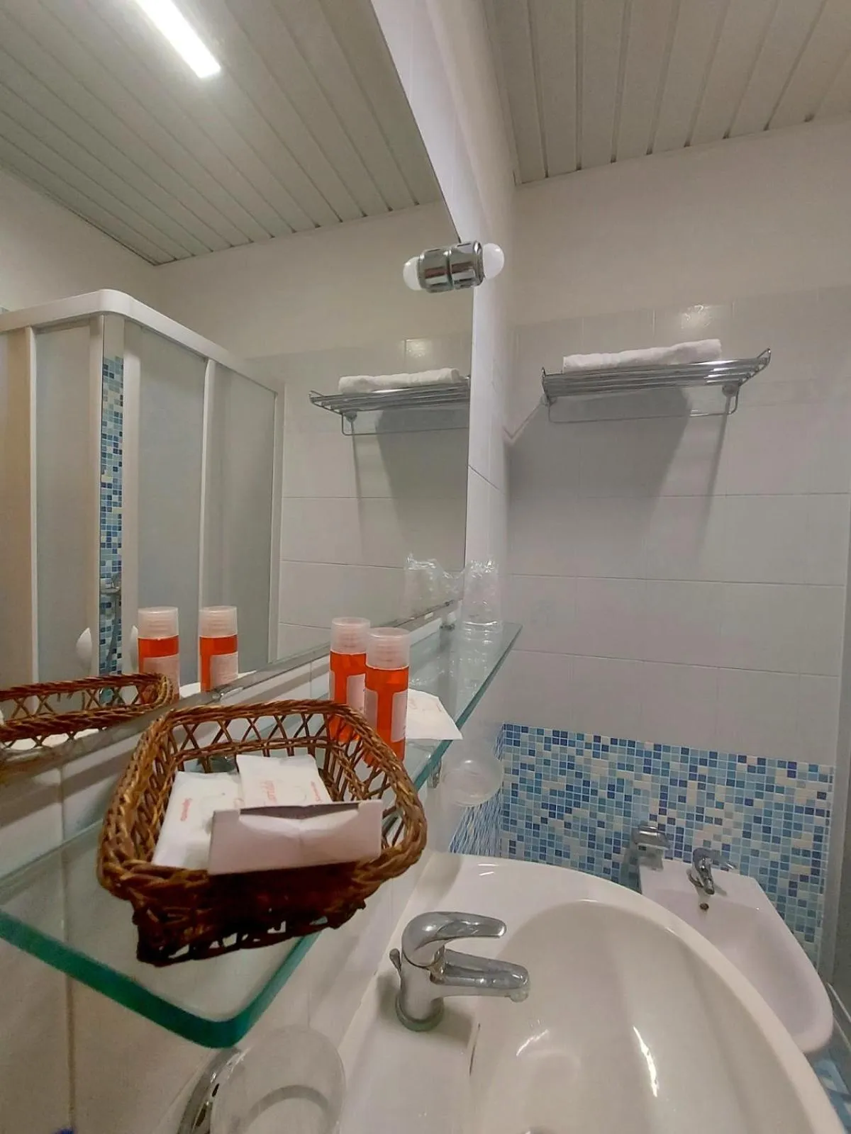Bathroom in Hotel Il Gabbiano Beach