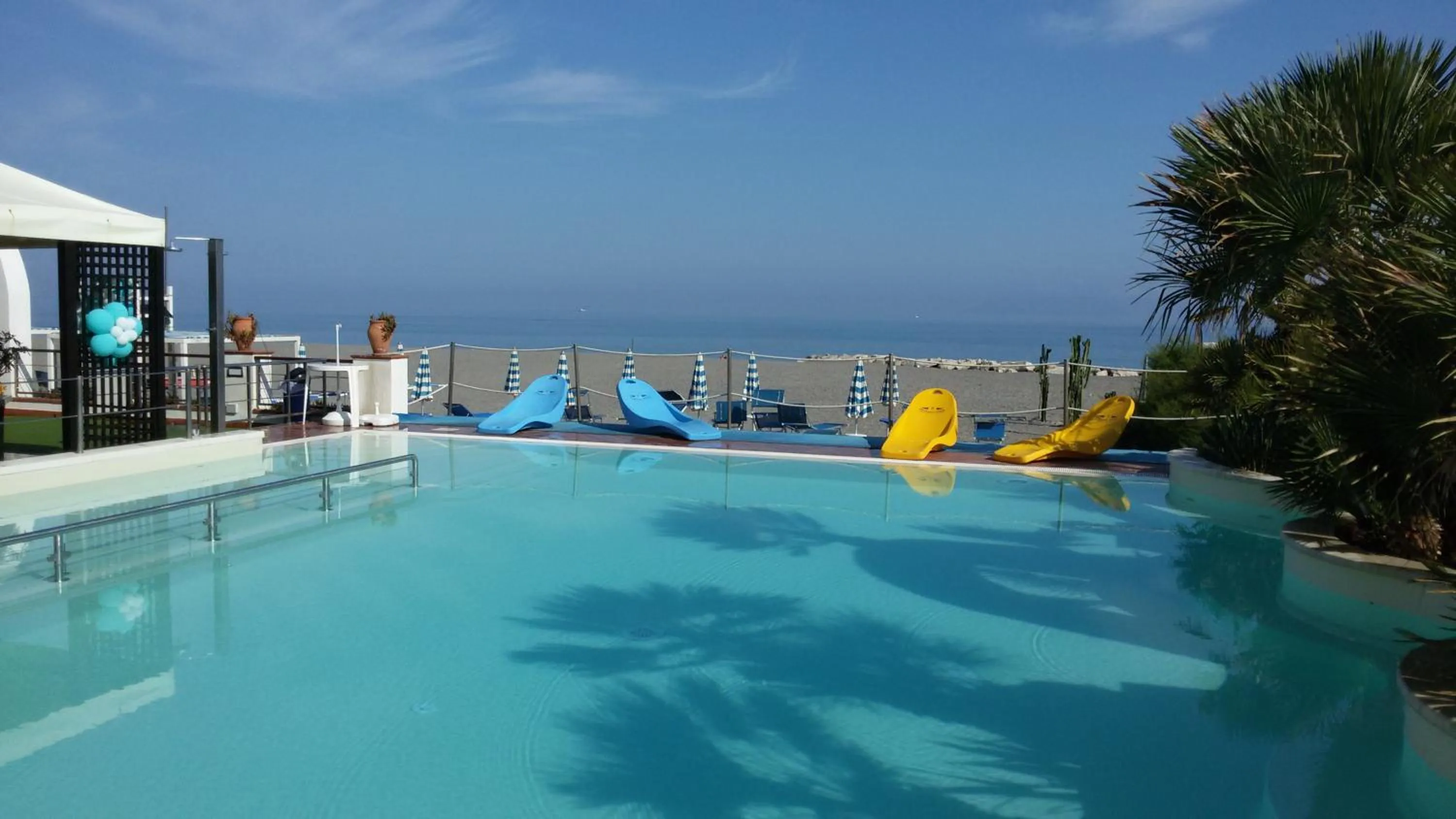 Swimming pool in Hotel Il Gabbiano Beach