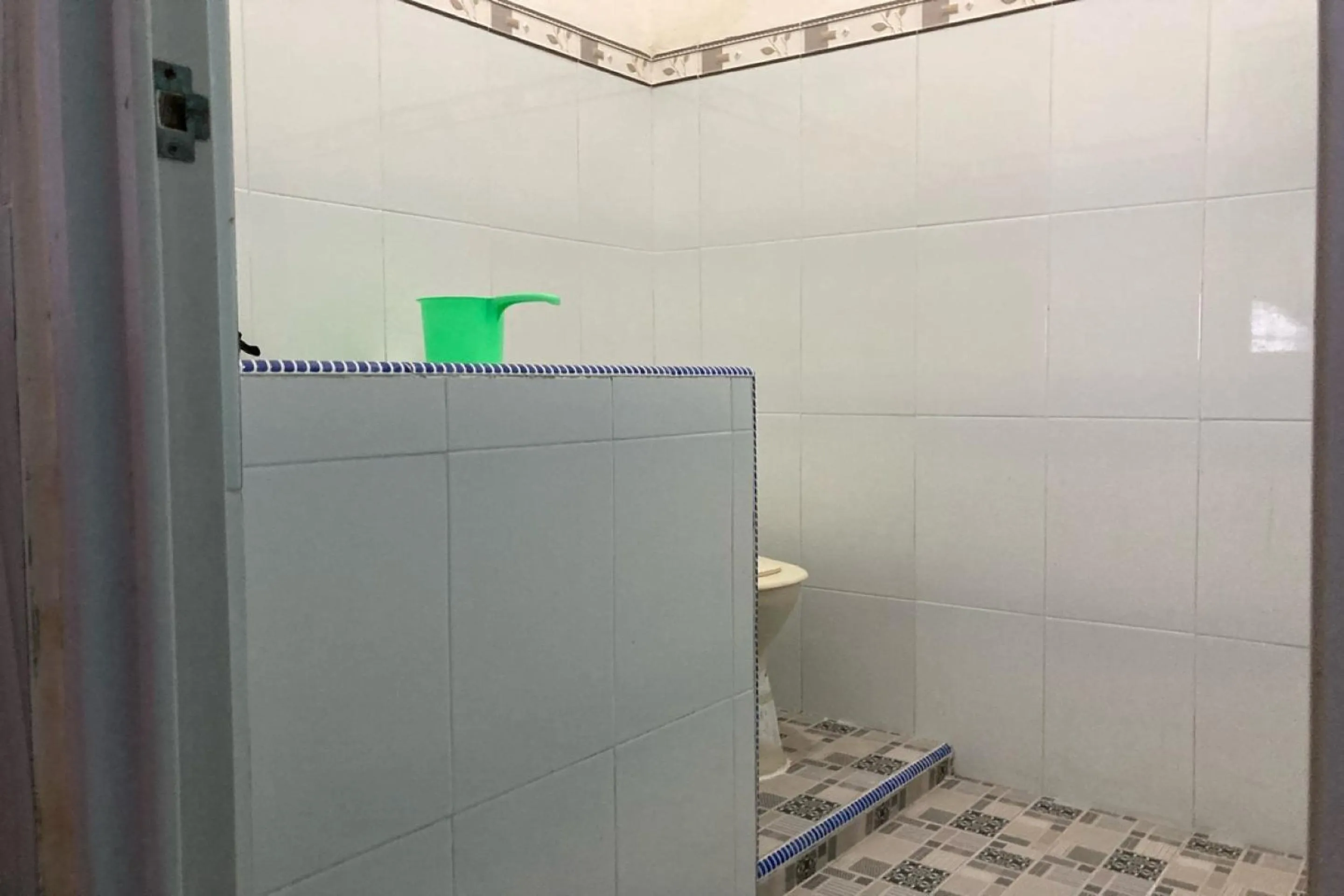 Bathroom in Hotel O Desa Wisata Dalegan