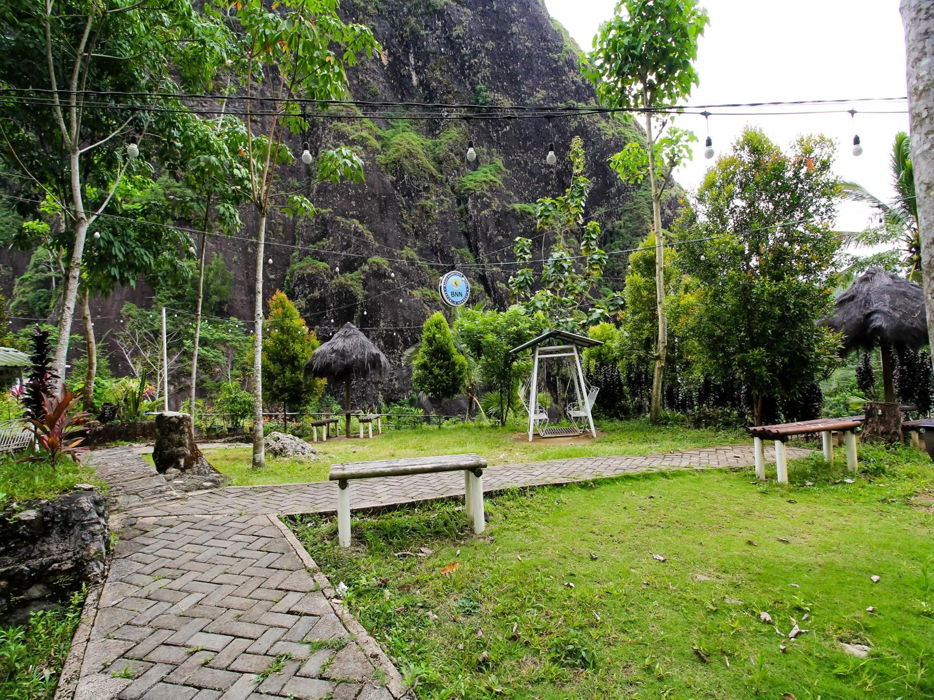 Garden in Hotel O Desa Wisata Tebing Lingga