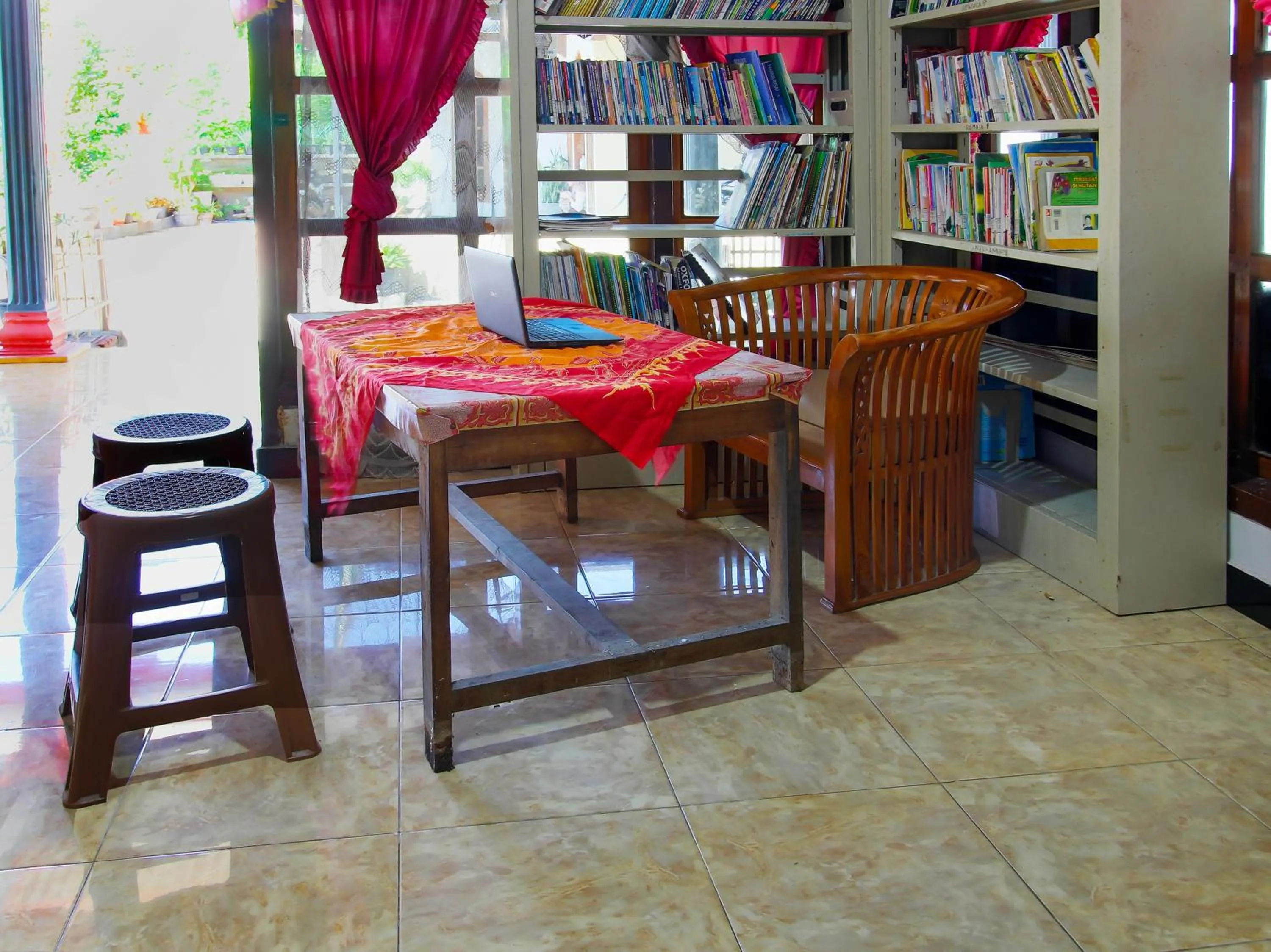 Lobby or reception in Hotel O Desa Wisata Tebing Lingga