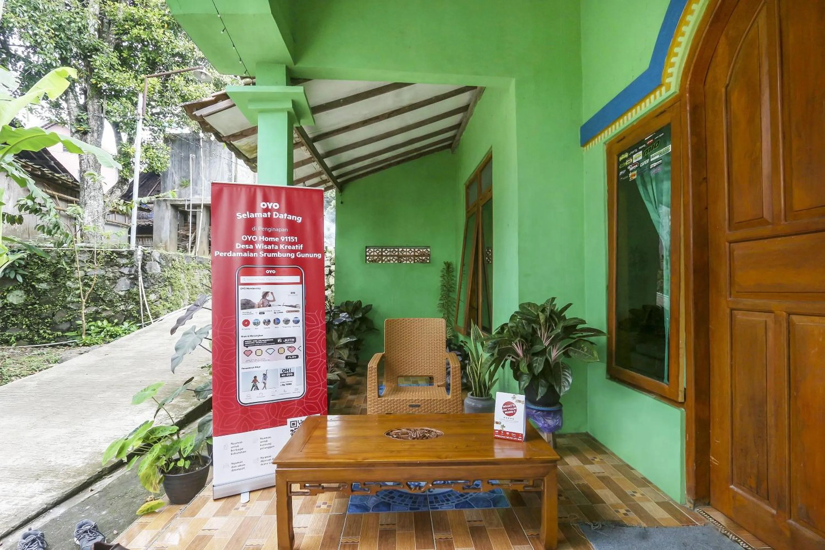 Lobby or reception in OYO Homes 91151 Desa Wisata Kreatif Perdamaian Srumbung Gunung