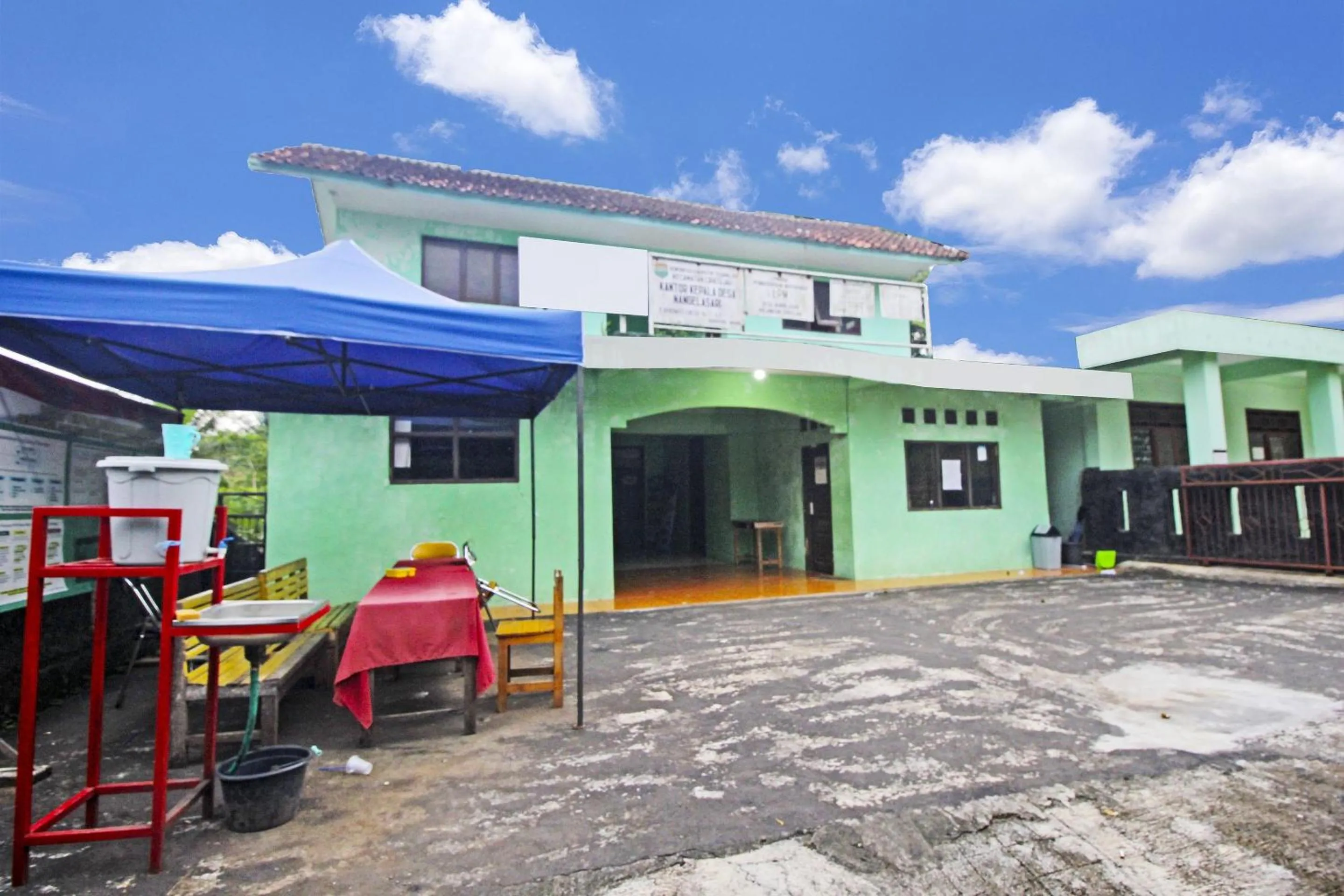 Facade/entrance in Hotel O Desa Wisata NangelasariNearPasir Tulang