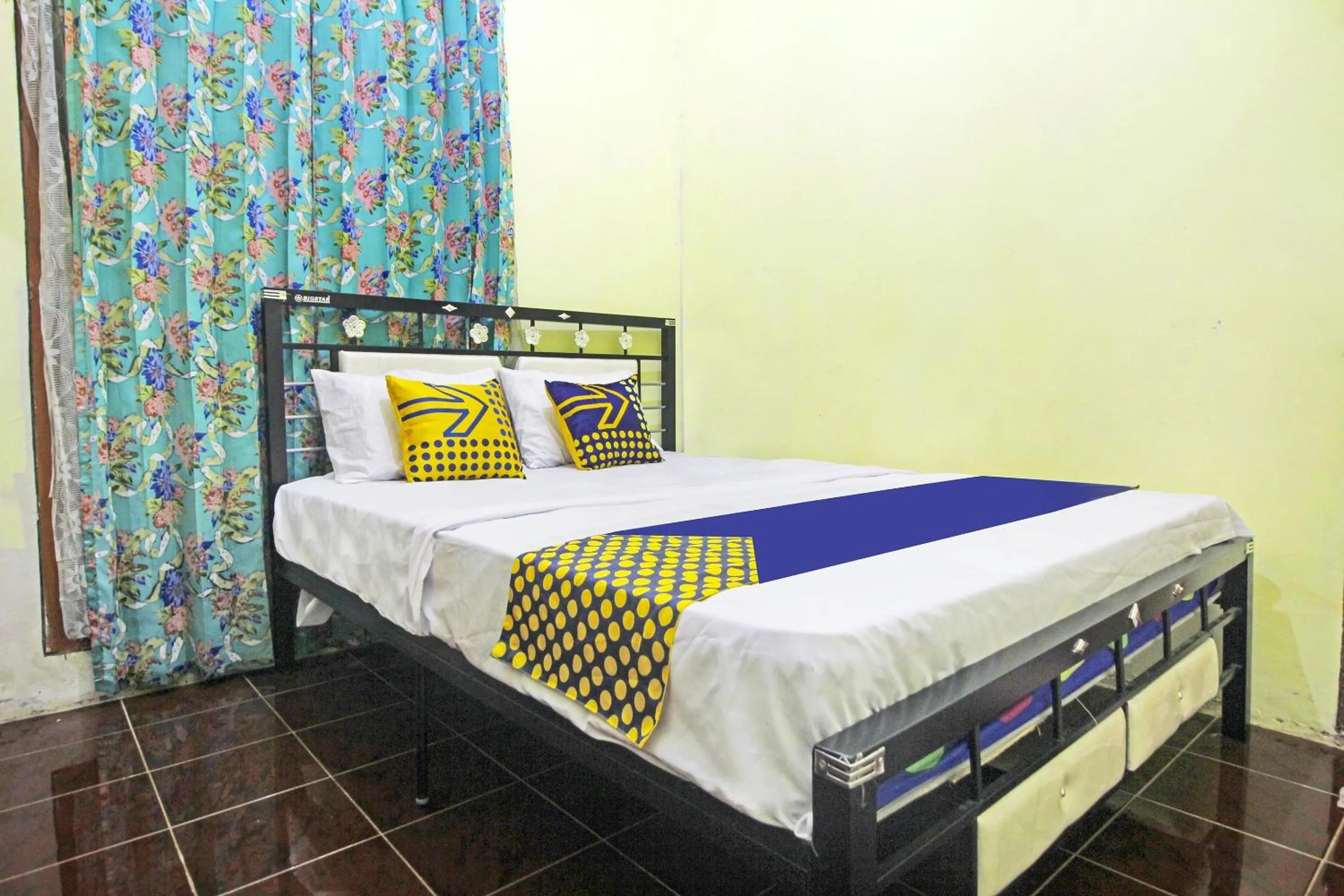 Bedroom, Bed in Hotel O Desa Wisata NangelasariNearPasir Tulang