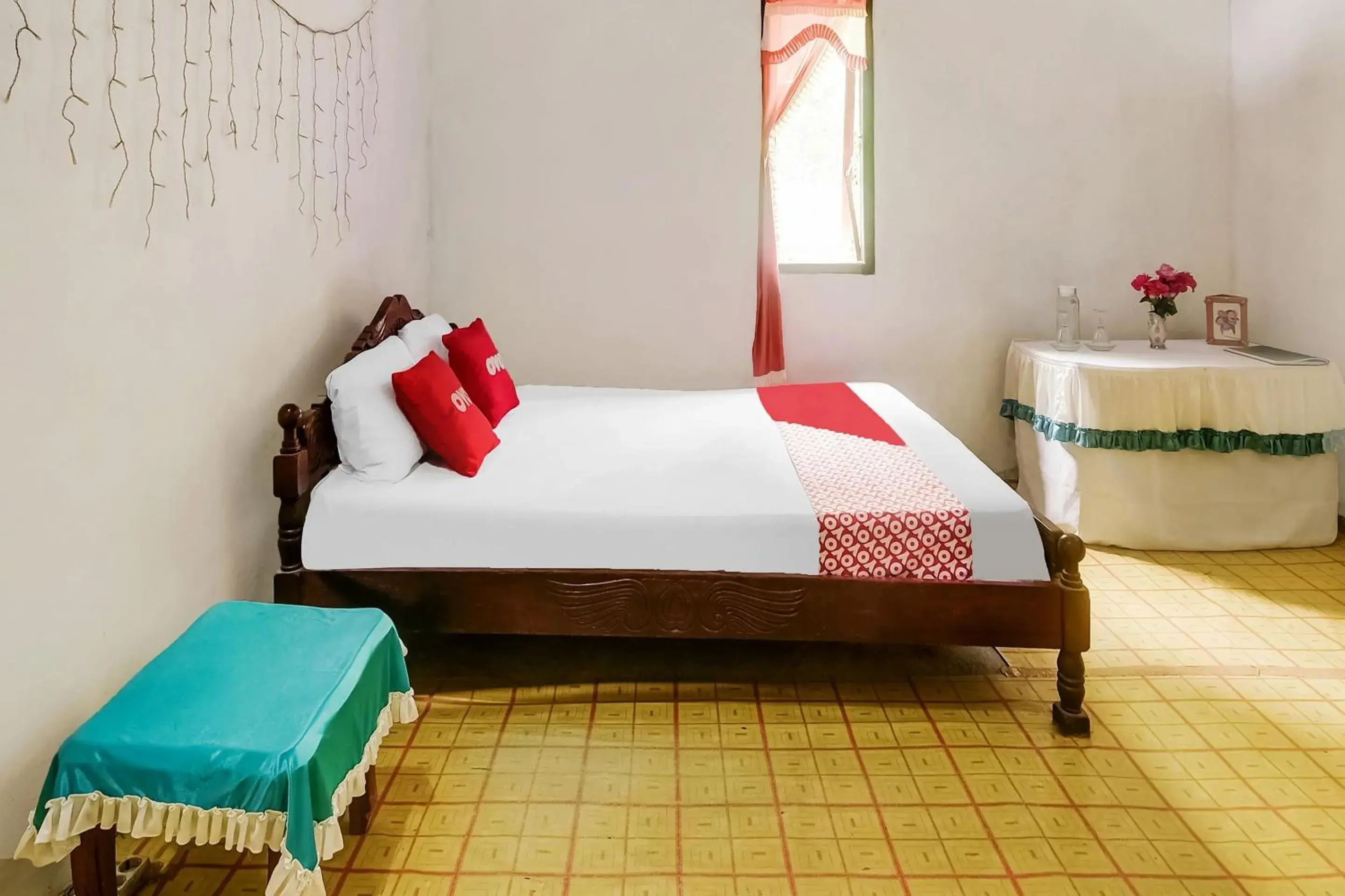 Budget Double Room in OYO Homes 91148 Homesstay Desa Wisata Bahoi Near Ekowisata Mangrove Desa Bahoi Budget Double Room in OYO Homes 91148 Homesstay Desa Wisata Bahoi Near Ekowisata Mangrove Desa Bahoi