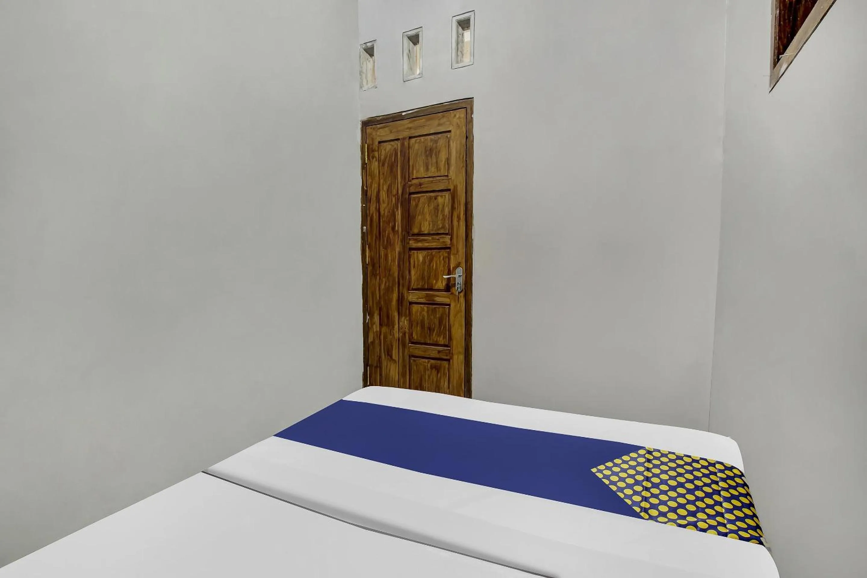 Bedroom, Bed in Hotel O Desa Wisata Kawasen