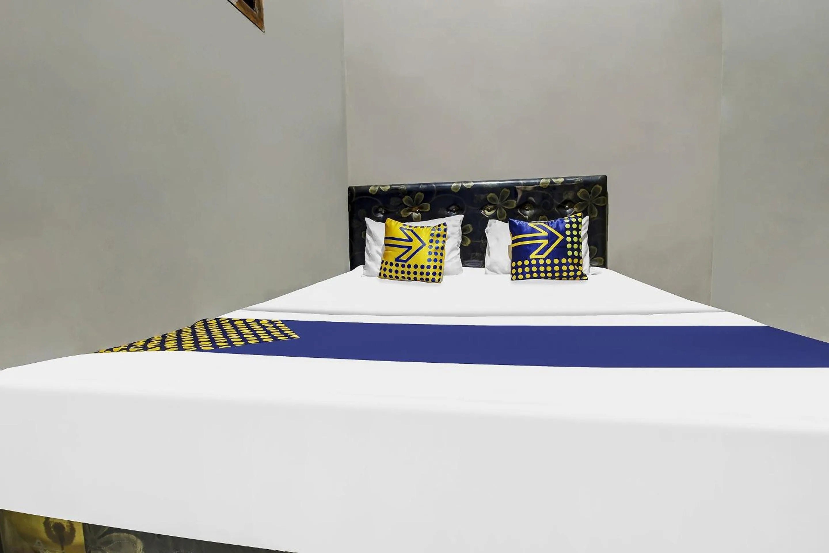 Bedroom, Bed in Hotel O Desa Wisata Kawasen