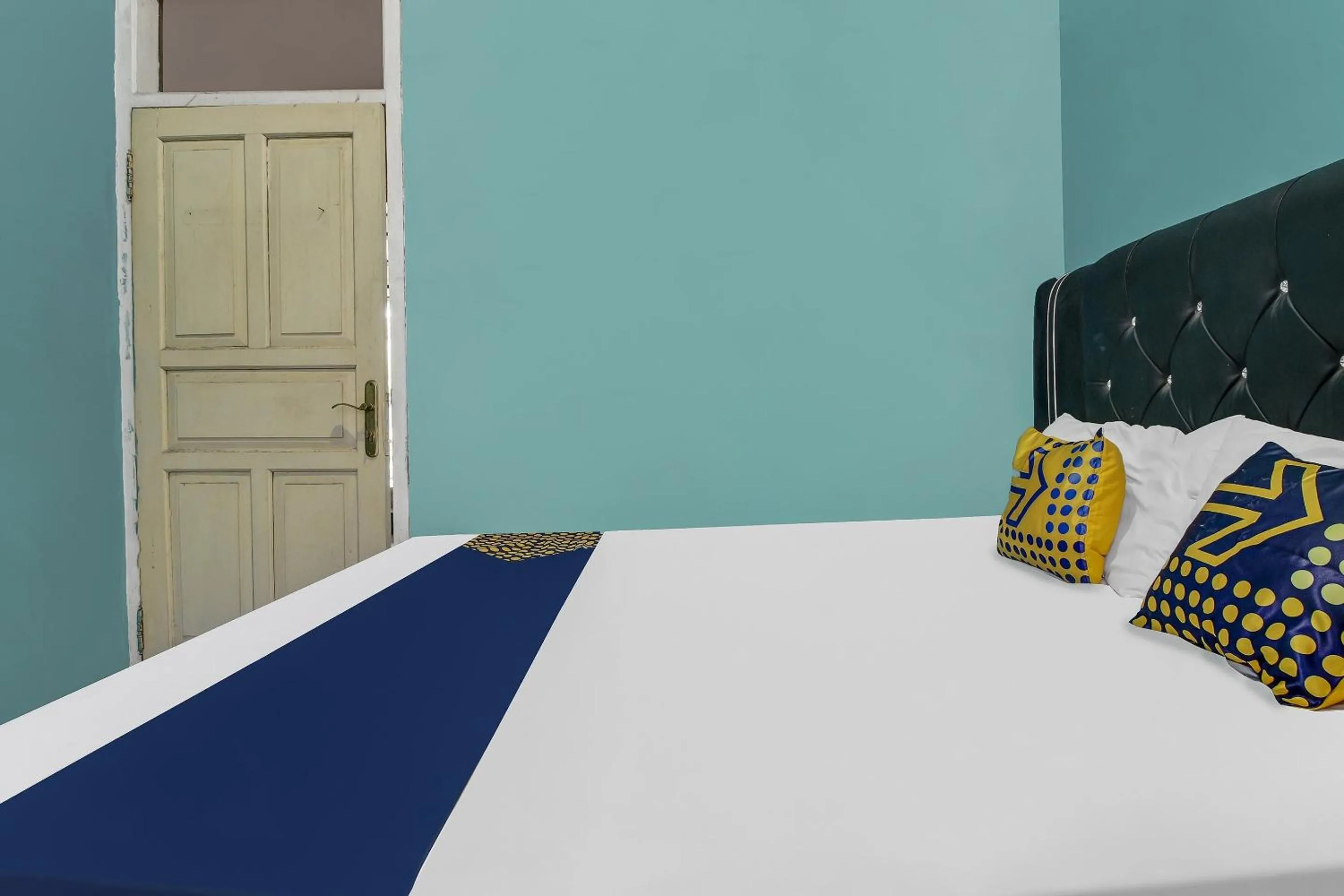 Bedroom, Bed in Hotel O Desa Wisata Selamanik Ciamis