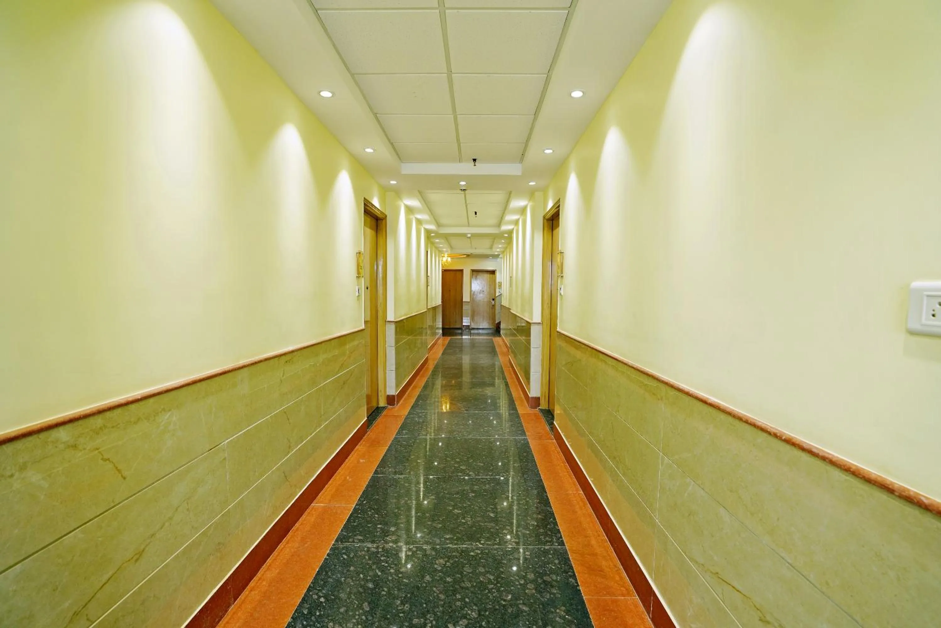 Property building in Hotel SKS Grand Palace-Vrindāvan