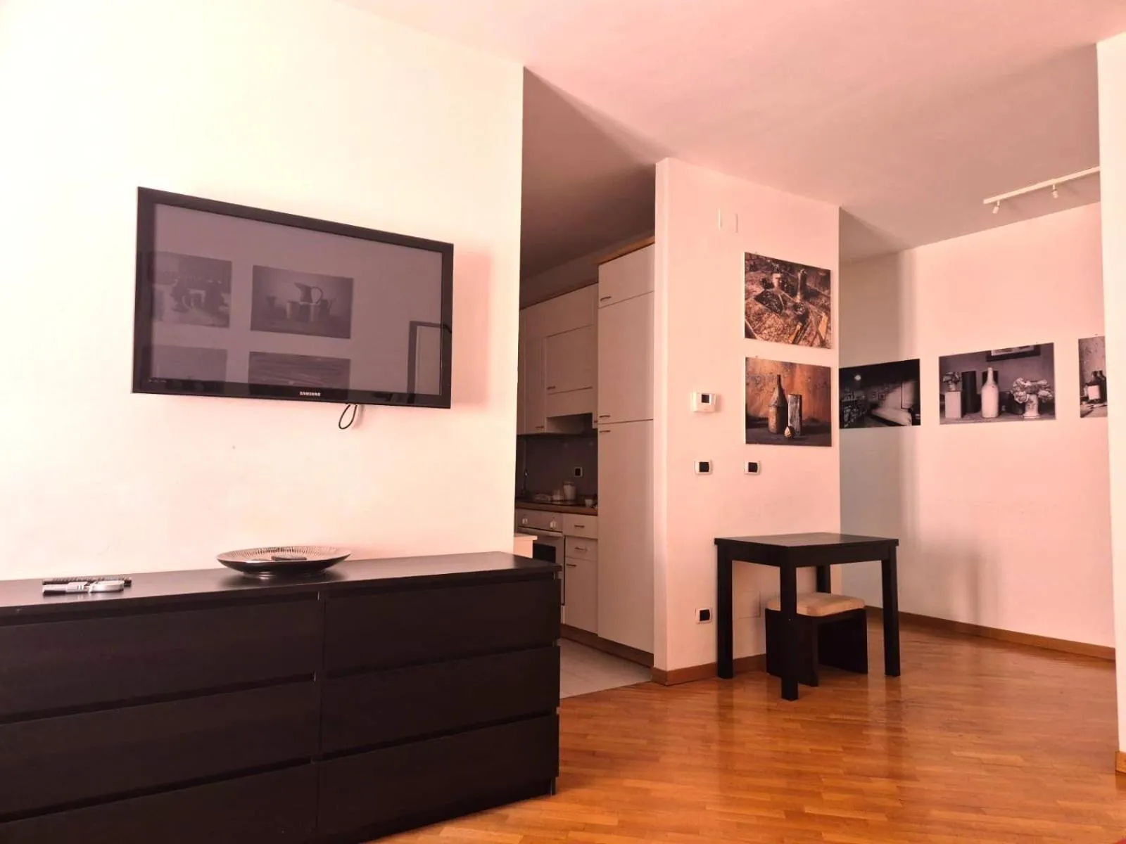 TV and multimedia in Phi Hotel Bologna Apartments