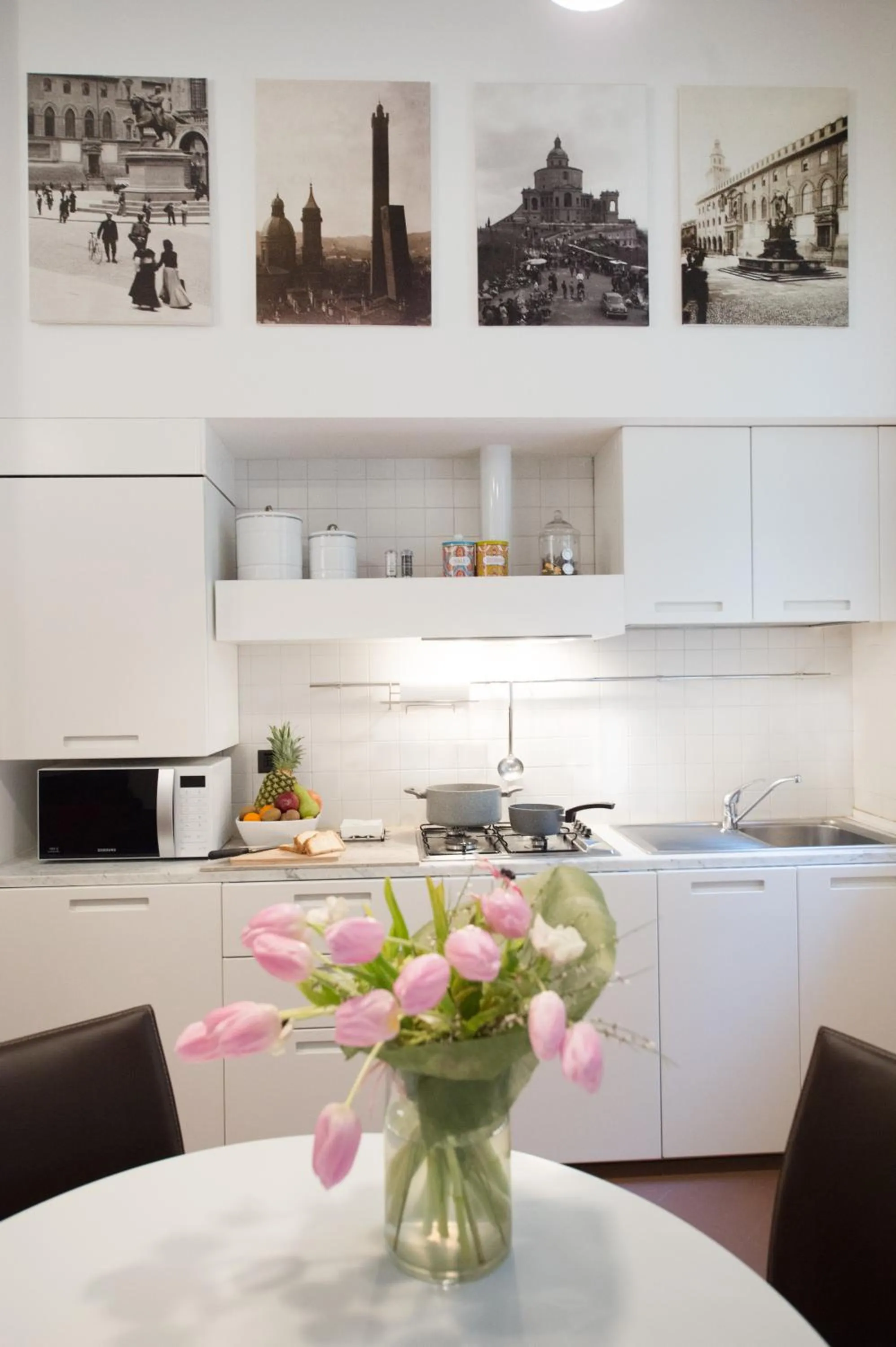 Kitchen or kitchenette in Phi Hotel Bologna Apartments