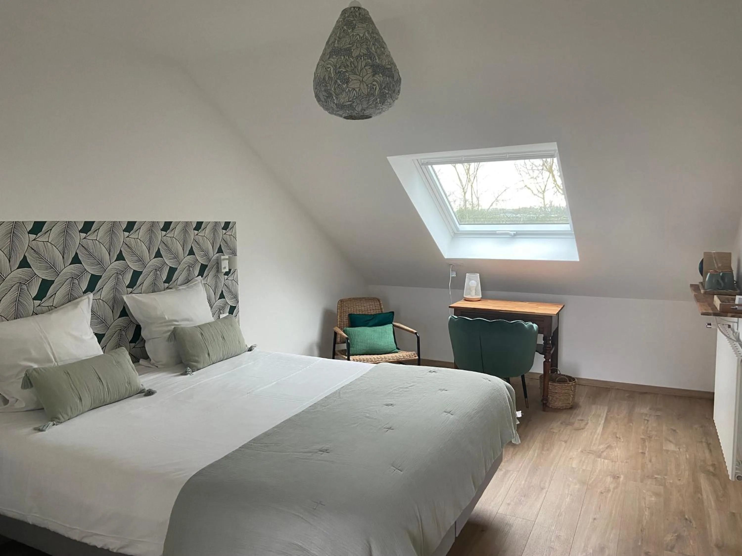 Photo of the whole room, Bed in La Passerelle