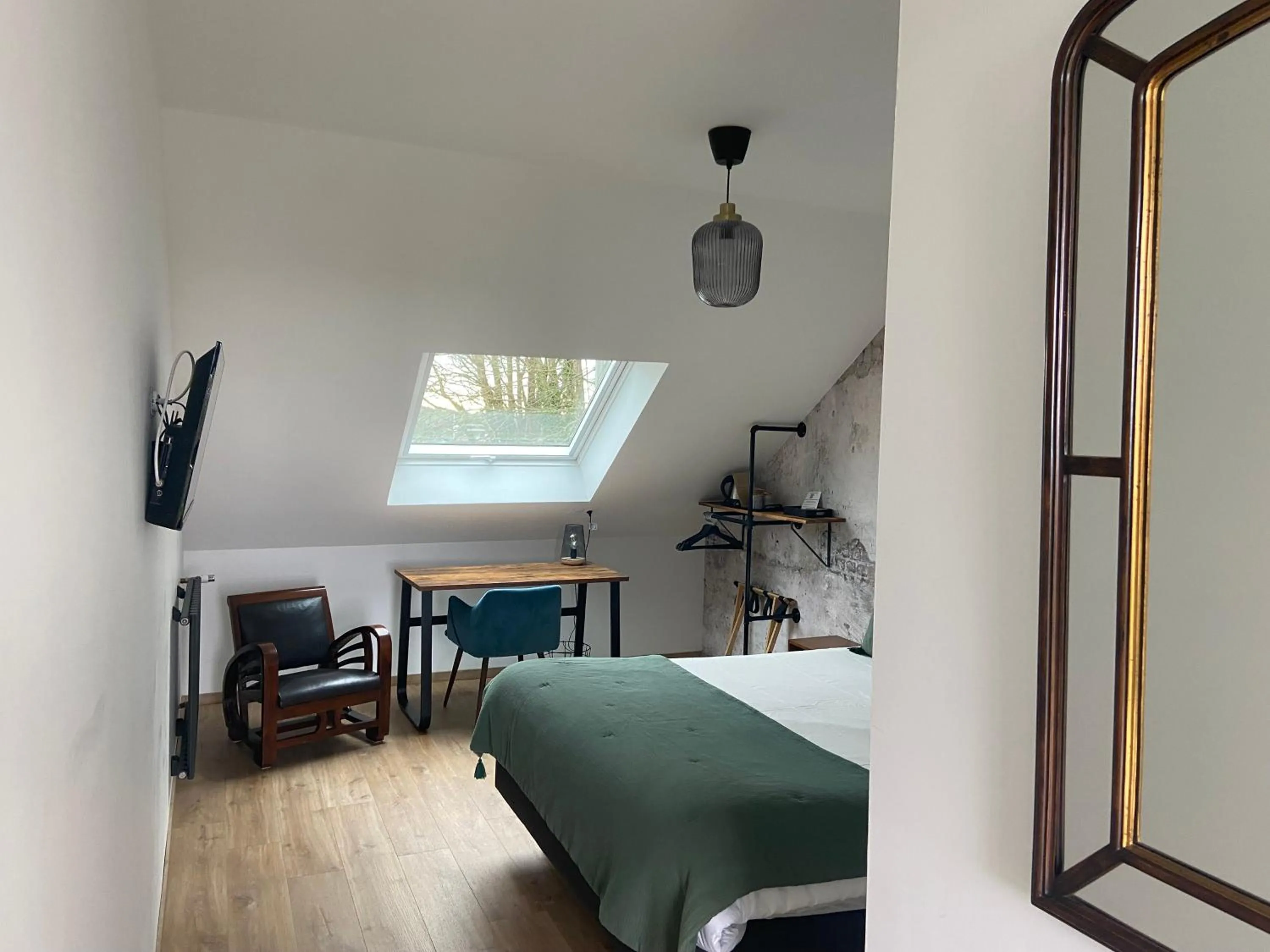 Photo of the whole room, Bed in La Passerelle