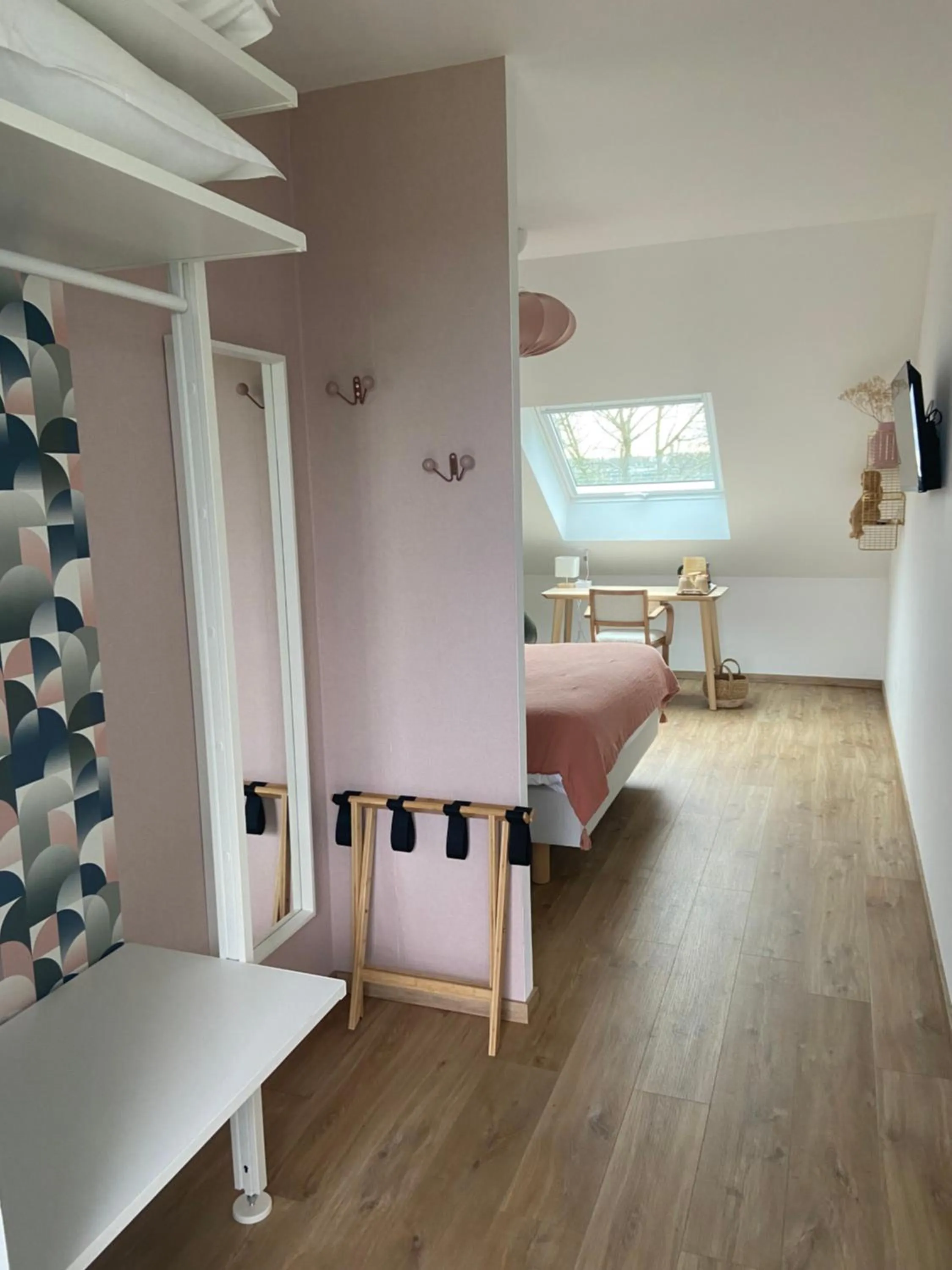 Photo of the whole room, Bed in La Passerelle