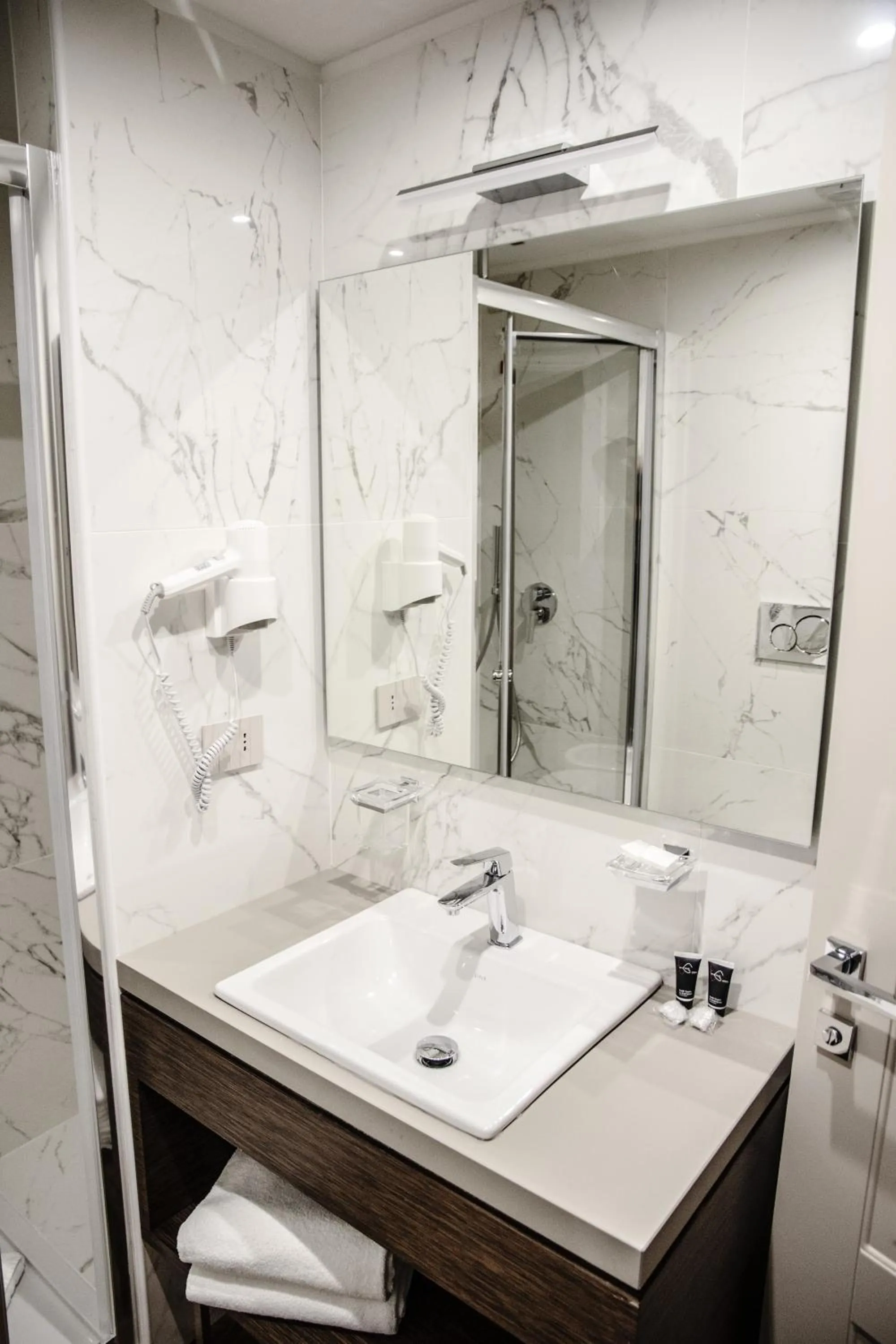 Bathroom in Al Manthia Hotel - Gruppo Trevi Hotels