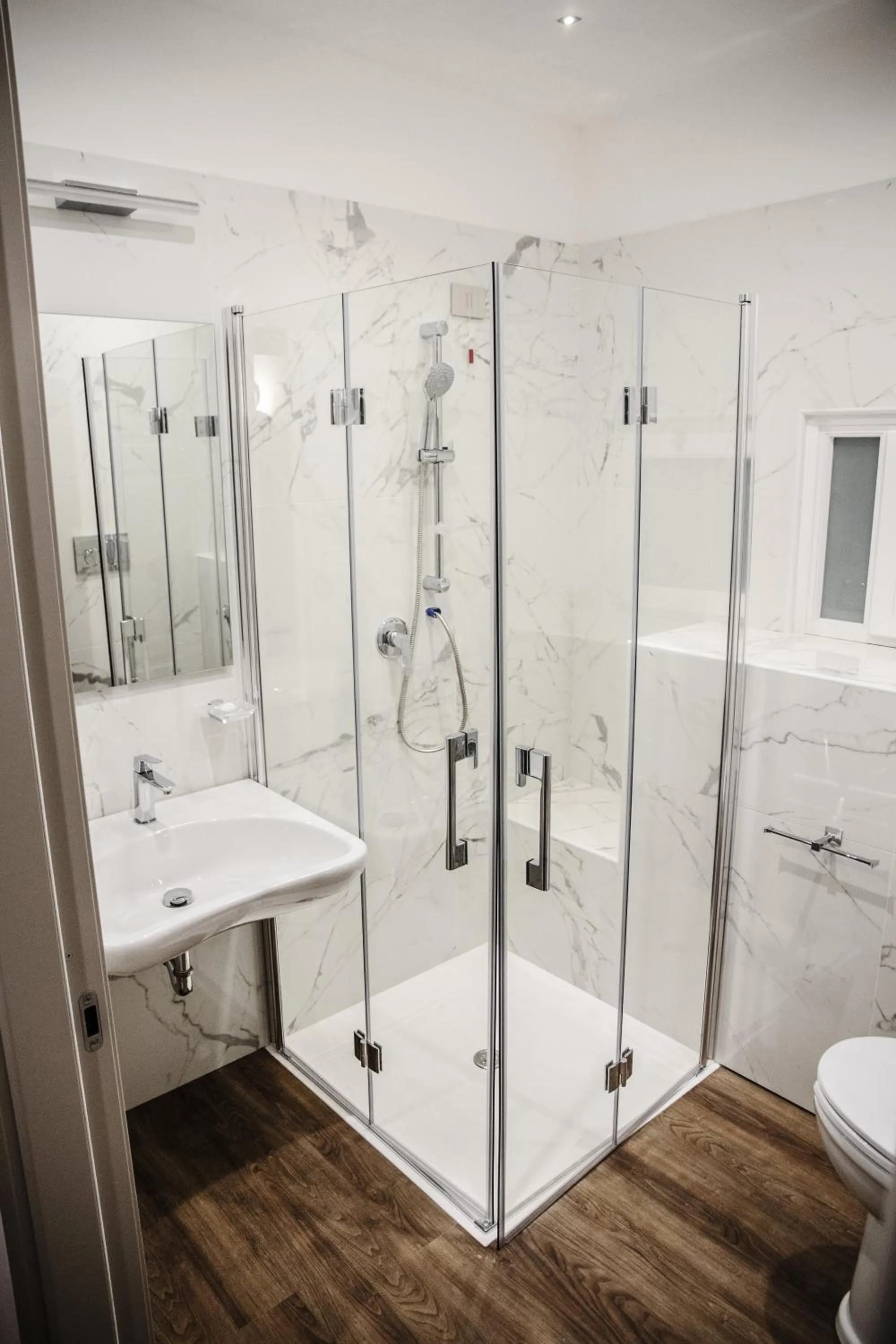 Shower in Al Manthia Hotel - Gruppo Trevi Hotels