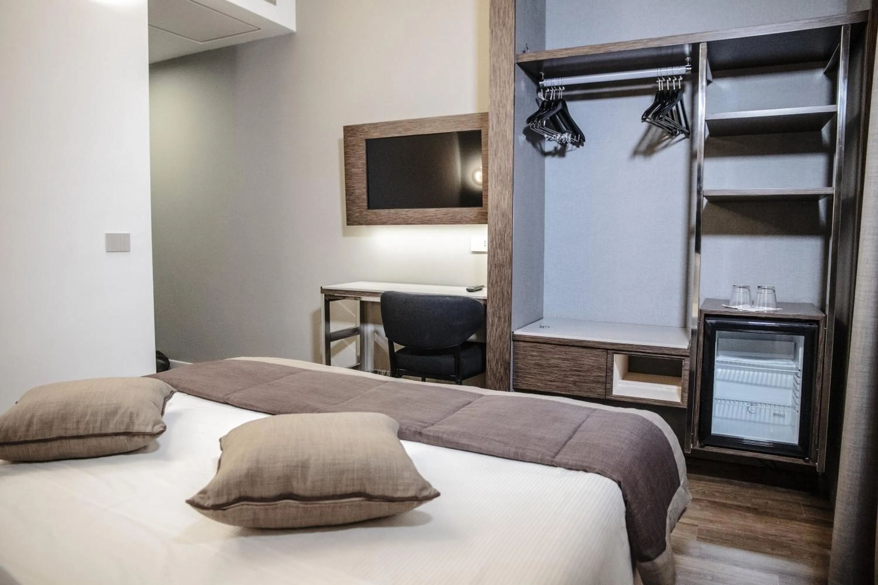 Bedroom, Bed in Al Manthia Hotel - Gruppo Trevi Hotels