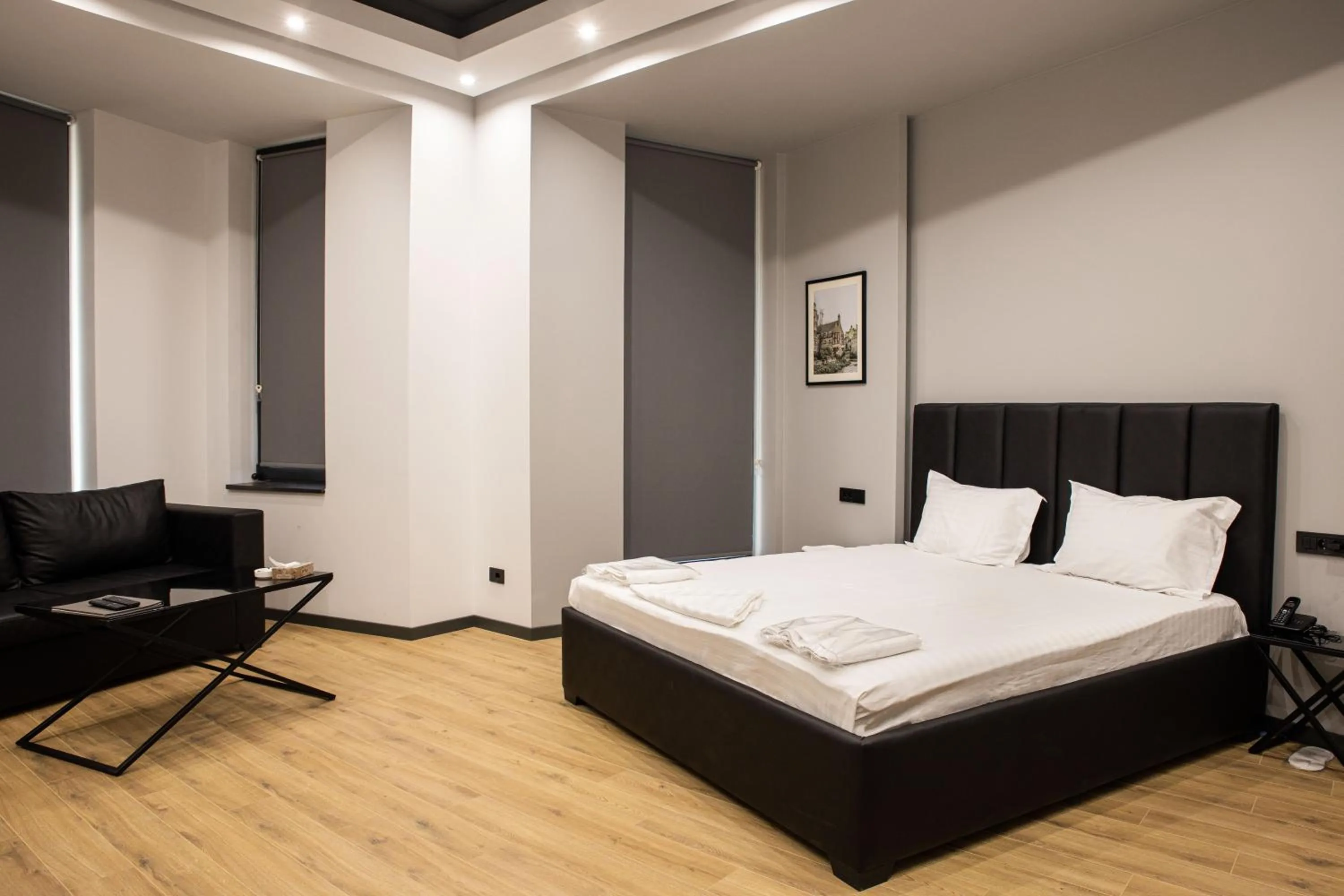 Photo of the whole room, Bed in Hotel Elion