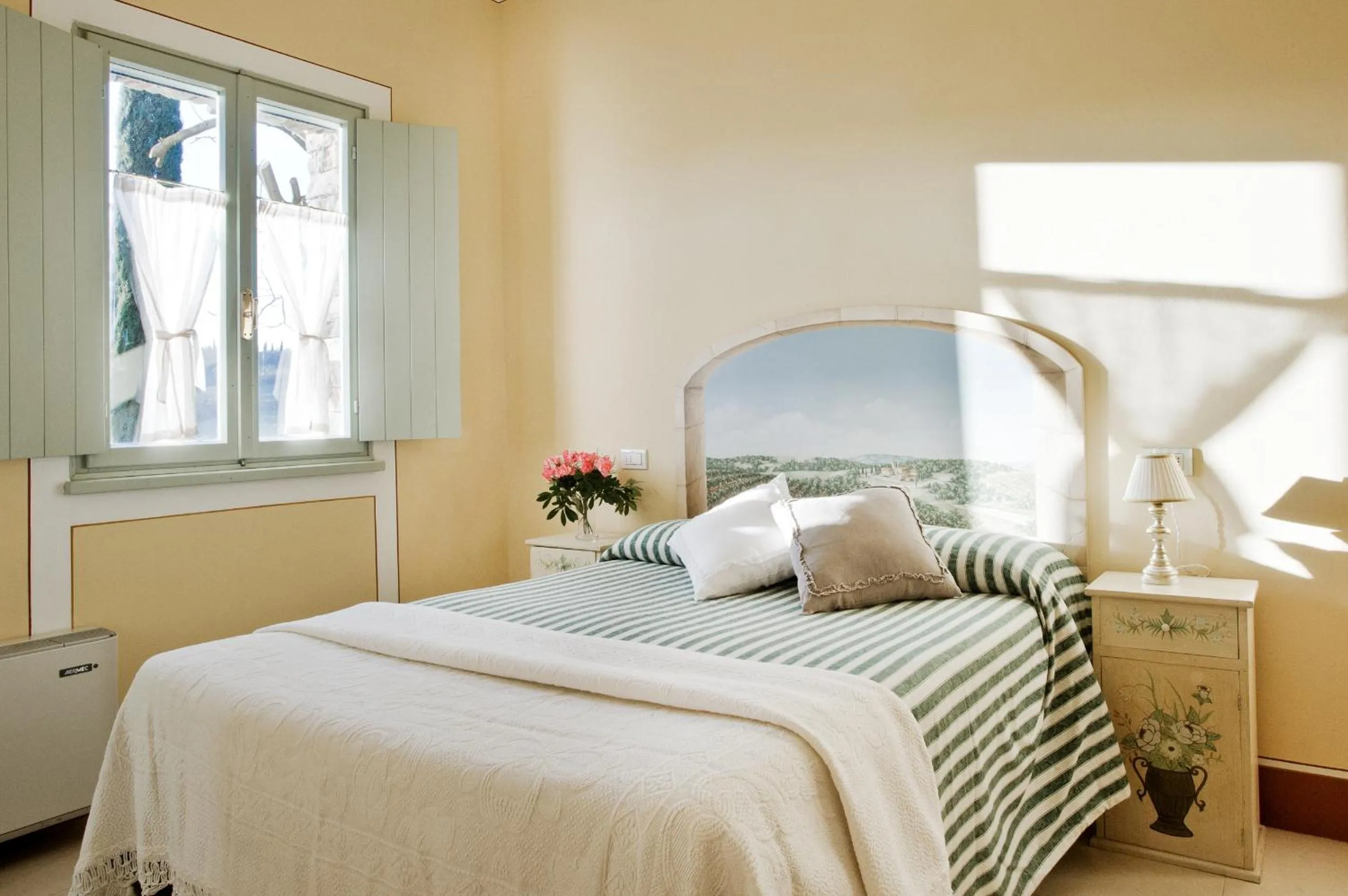 Photo of the whole room, Bed in Poderi Arcangelo