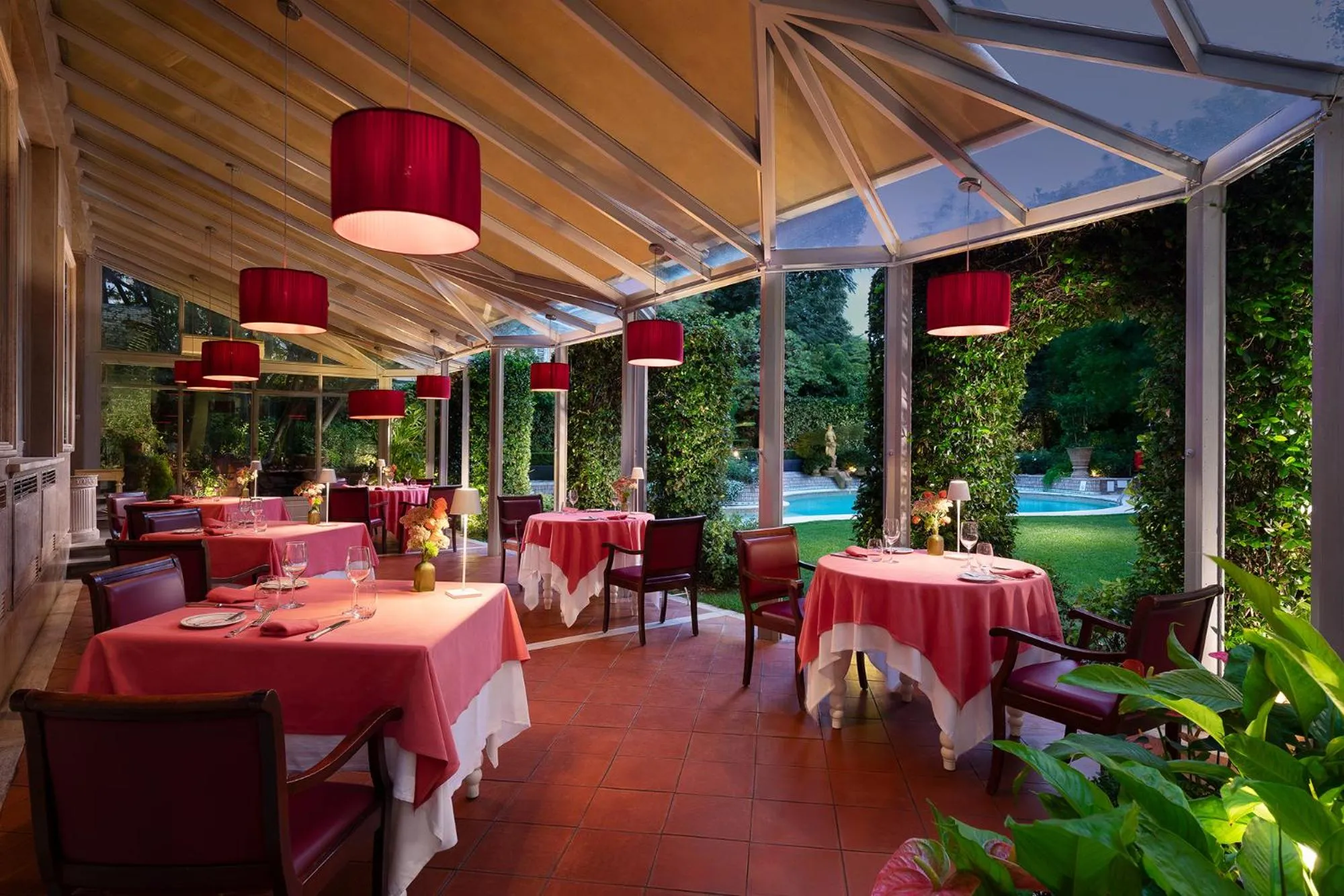 Restaurant/places to eat in Sina Villa Medici, Autograph Collection