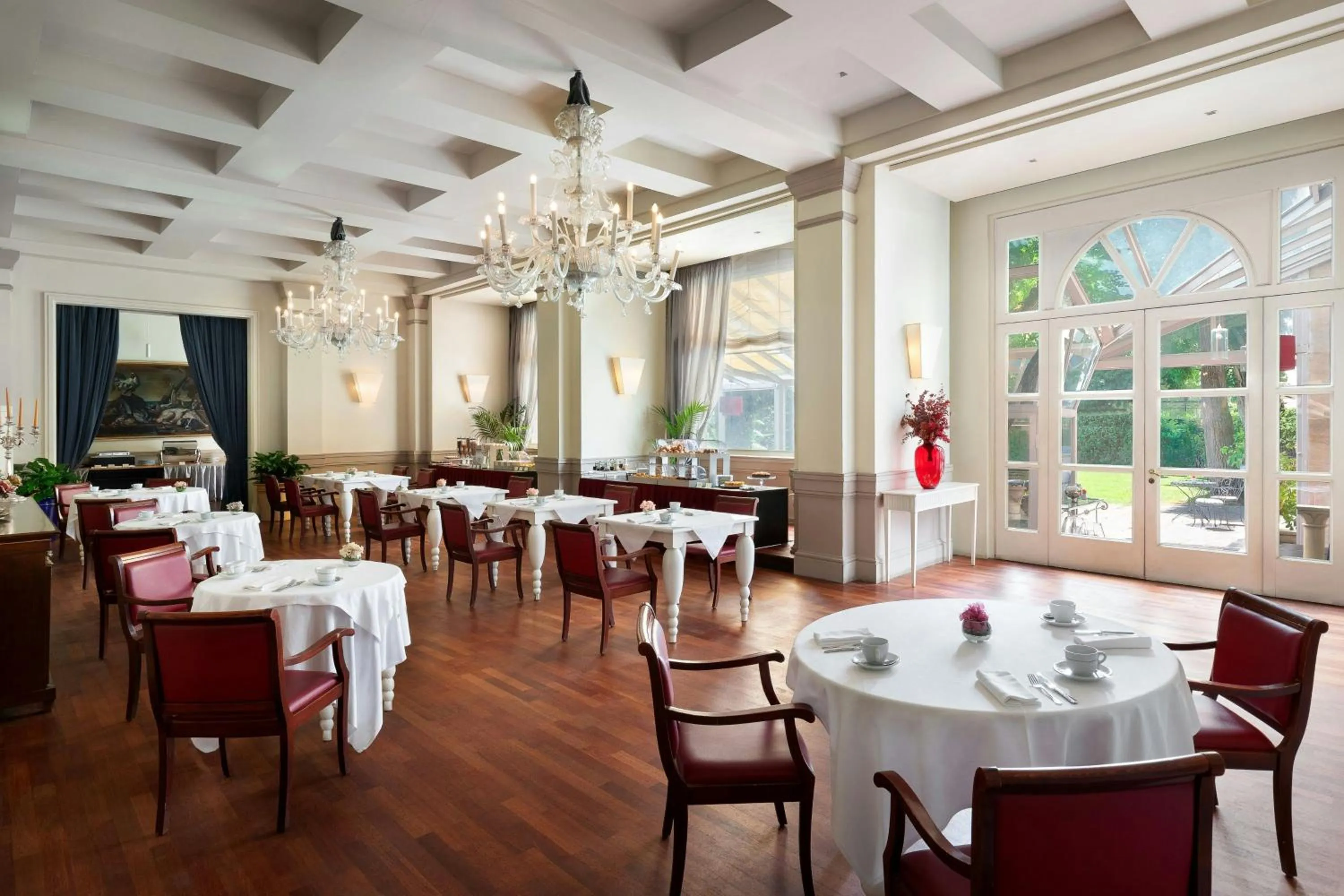 Breakfast in Sina Villa Medici, Autograph Collection