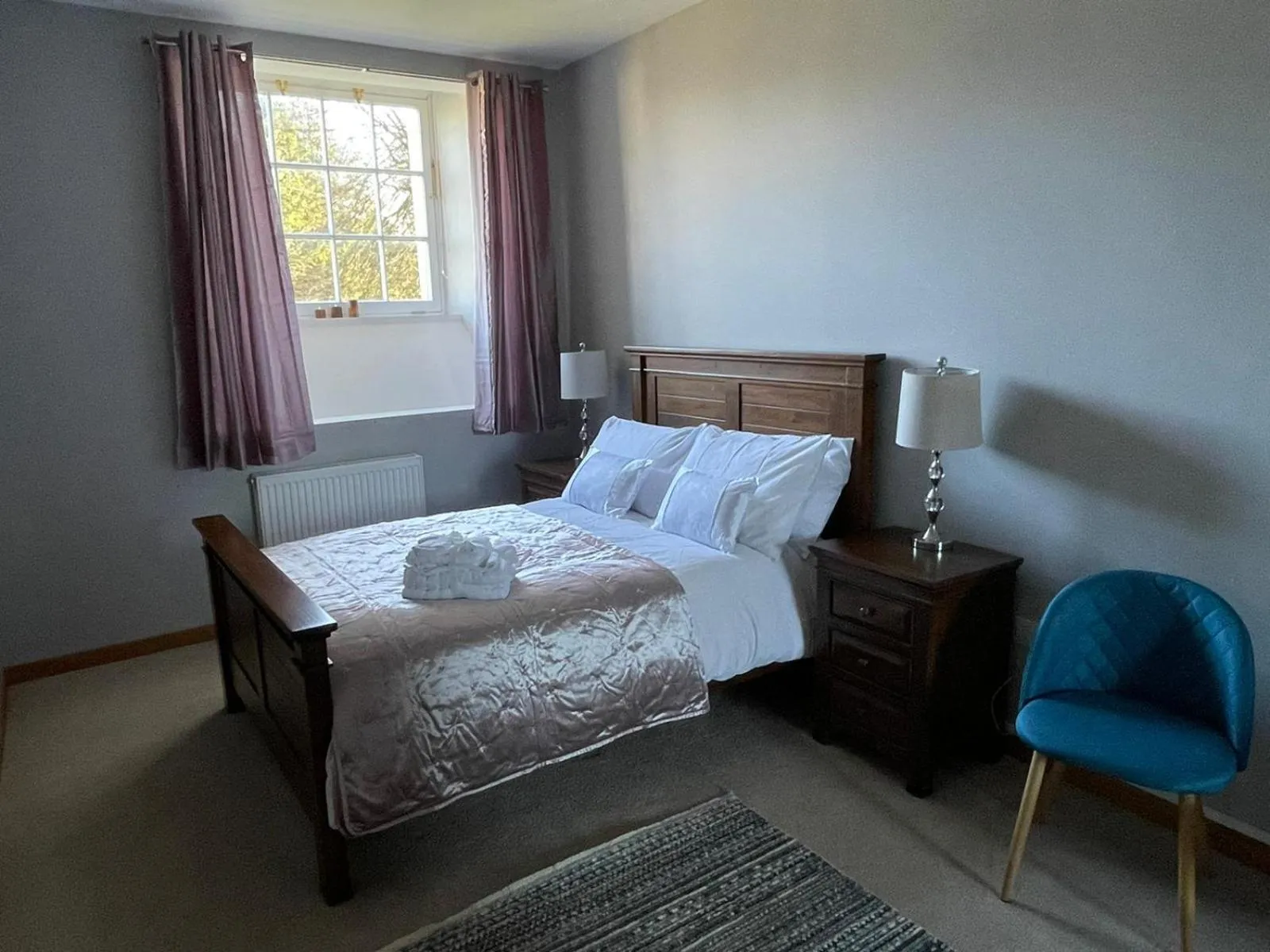 Bedroom in The Auld Kirk