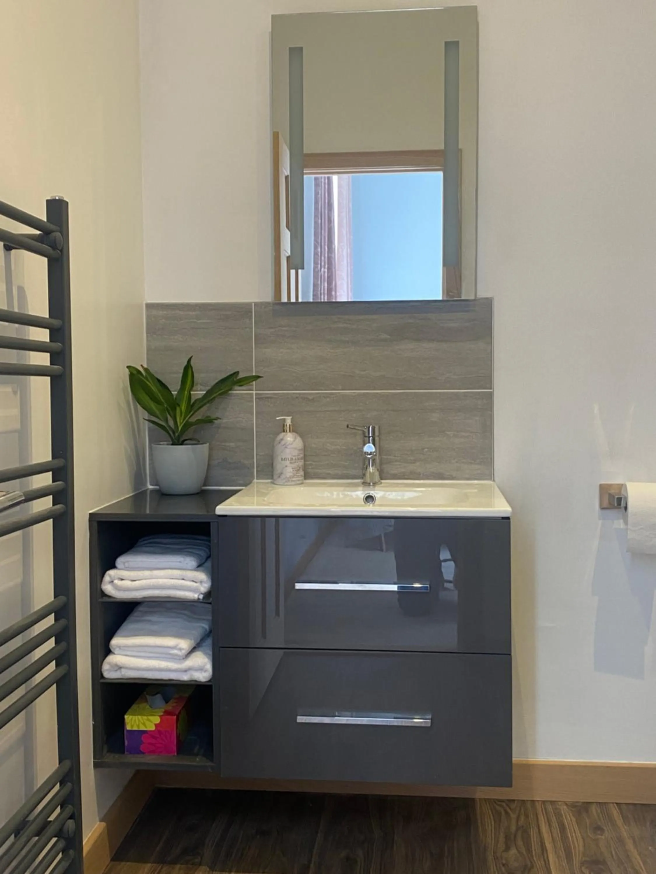 Bathroom in The Auld Kirk