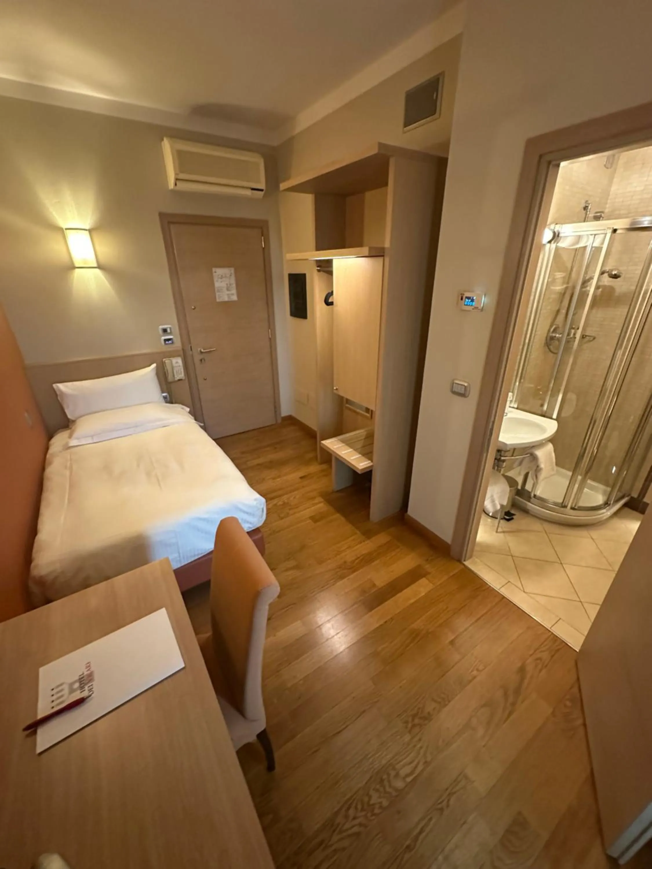 Bed in Hotel Dei Vicari