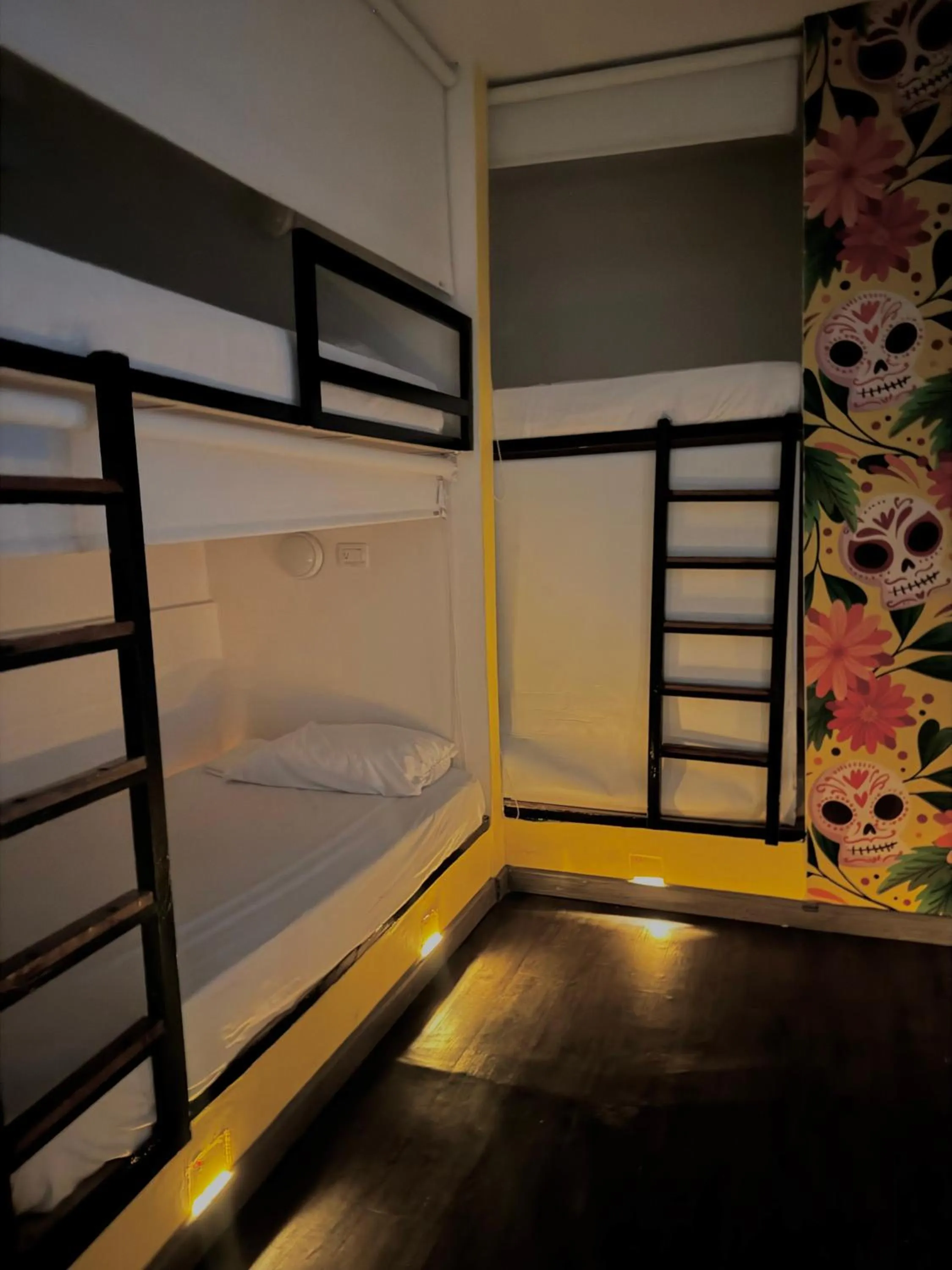 Bedroom, Bed in Seven Nights Hostel Cartagena