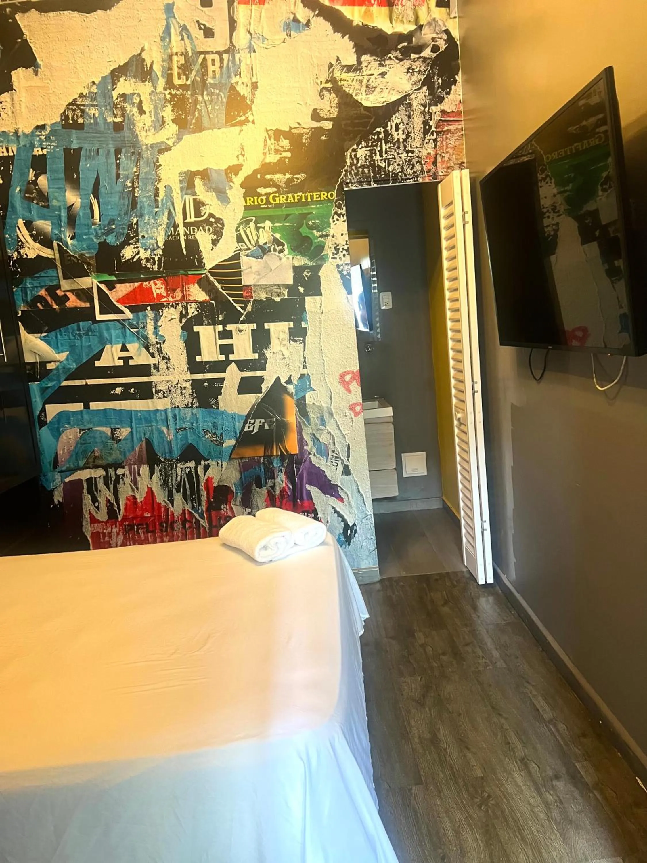 Bed in Seven Nights Hostel Cartagena