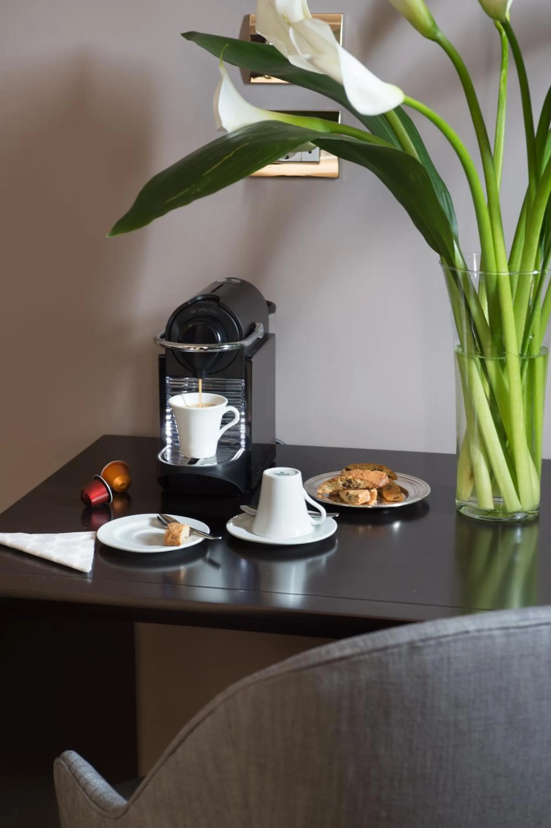 Coffee/tea facilities in Tornabuoni Suites Collection Residenza D'Epoca