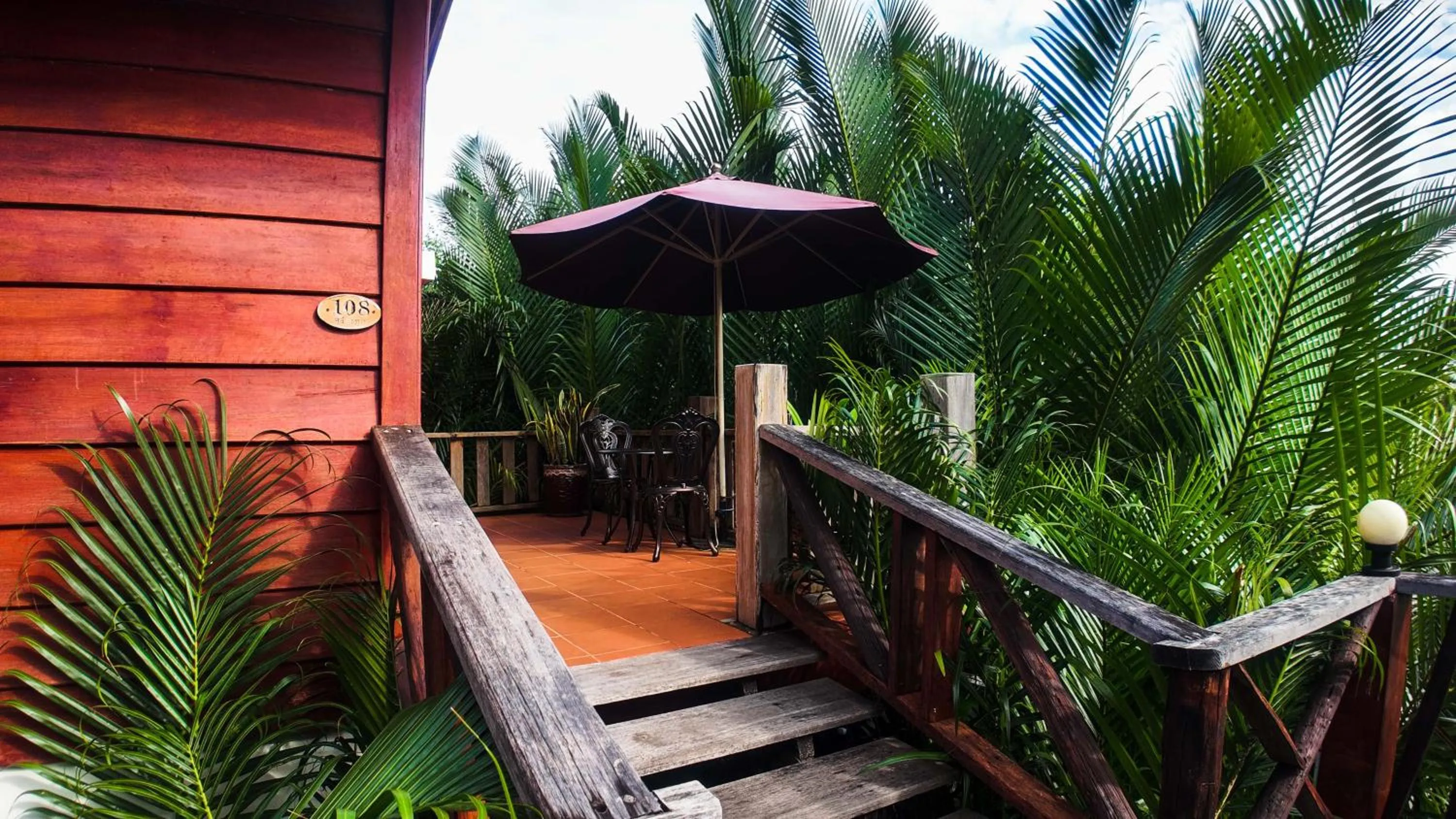 Lodge Moni Essara Kampot