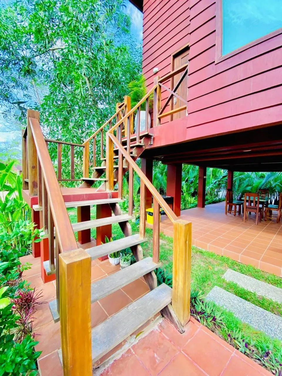 Garden in Lodge Moni Essara Kampot