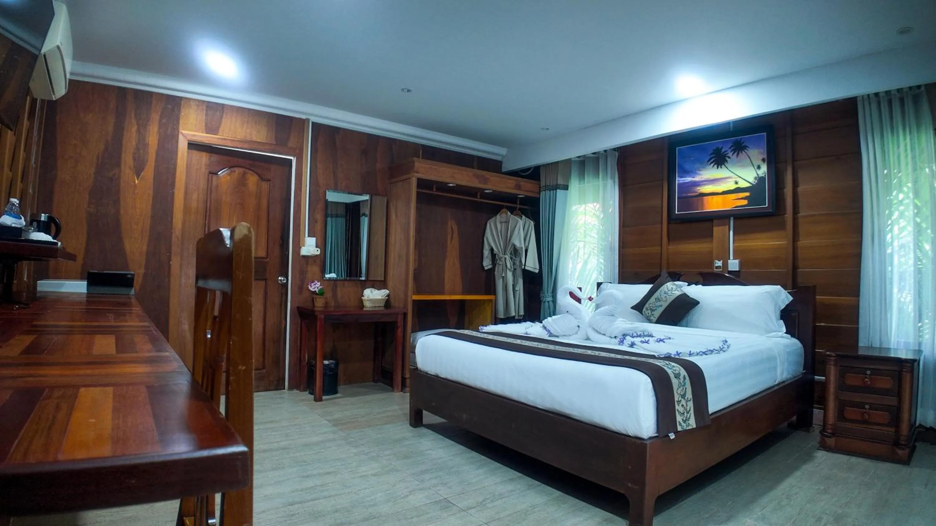 Bed in Lodge Moni Essara Kampot