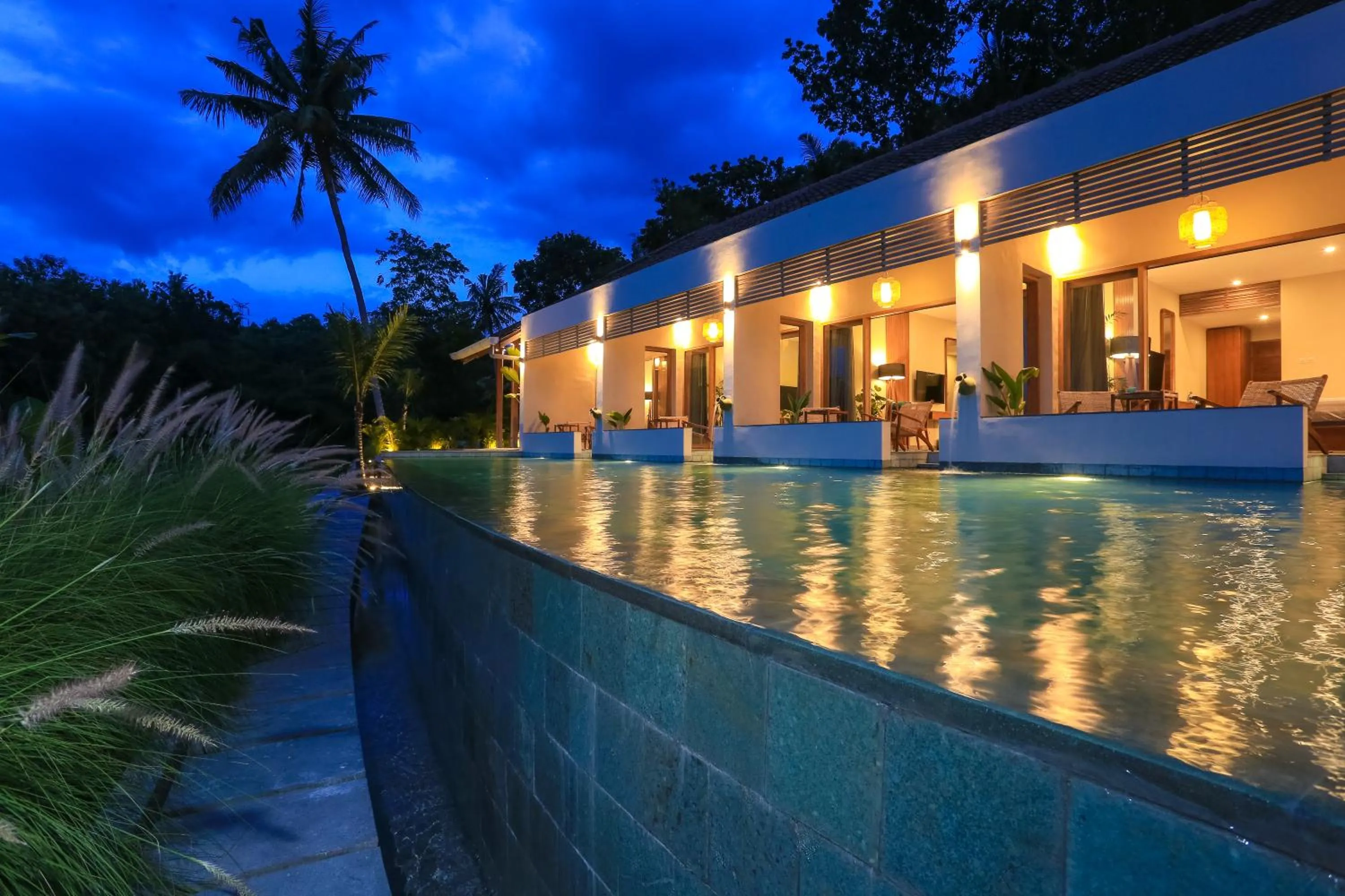 Swimming pool in boutique villa jogja senang