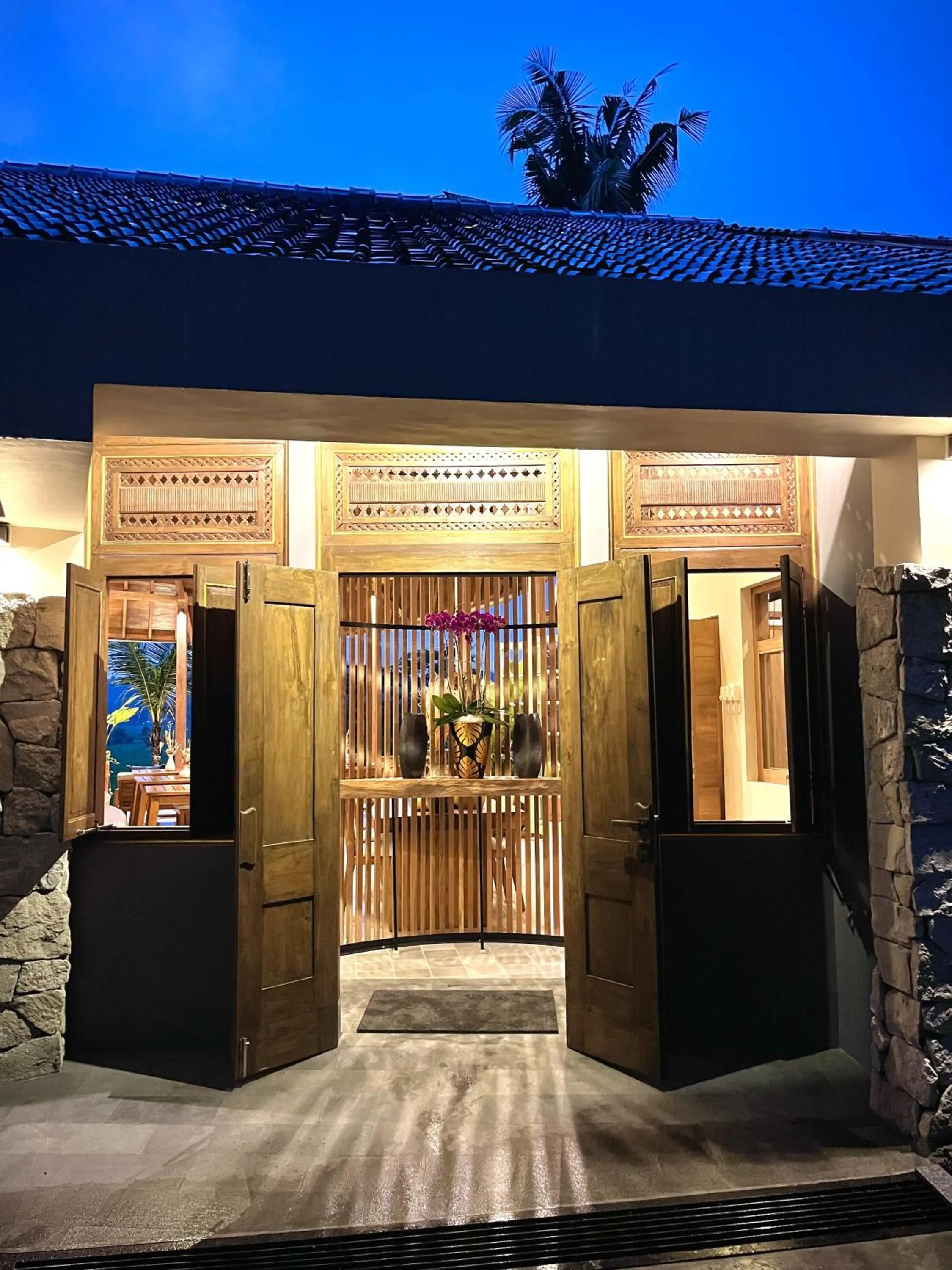 Facade/entrance in boutique villa jogja senang